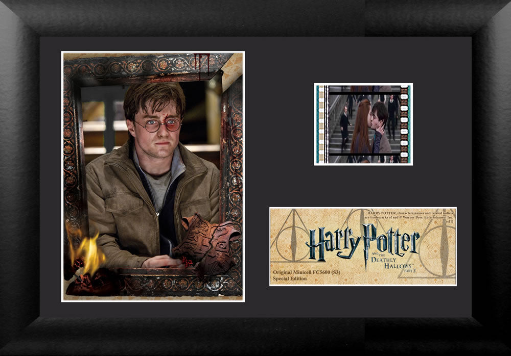 Harry Potter and the Deathly Hallows: Part 2 (Hogwarts Crest) Minicell FilmCells Framed Desktop Presentation USFC5600