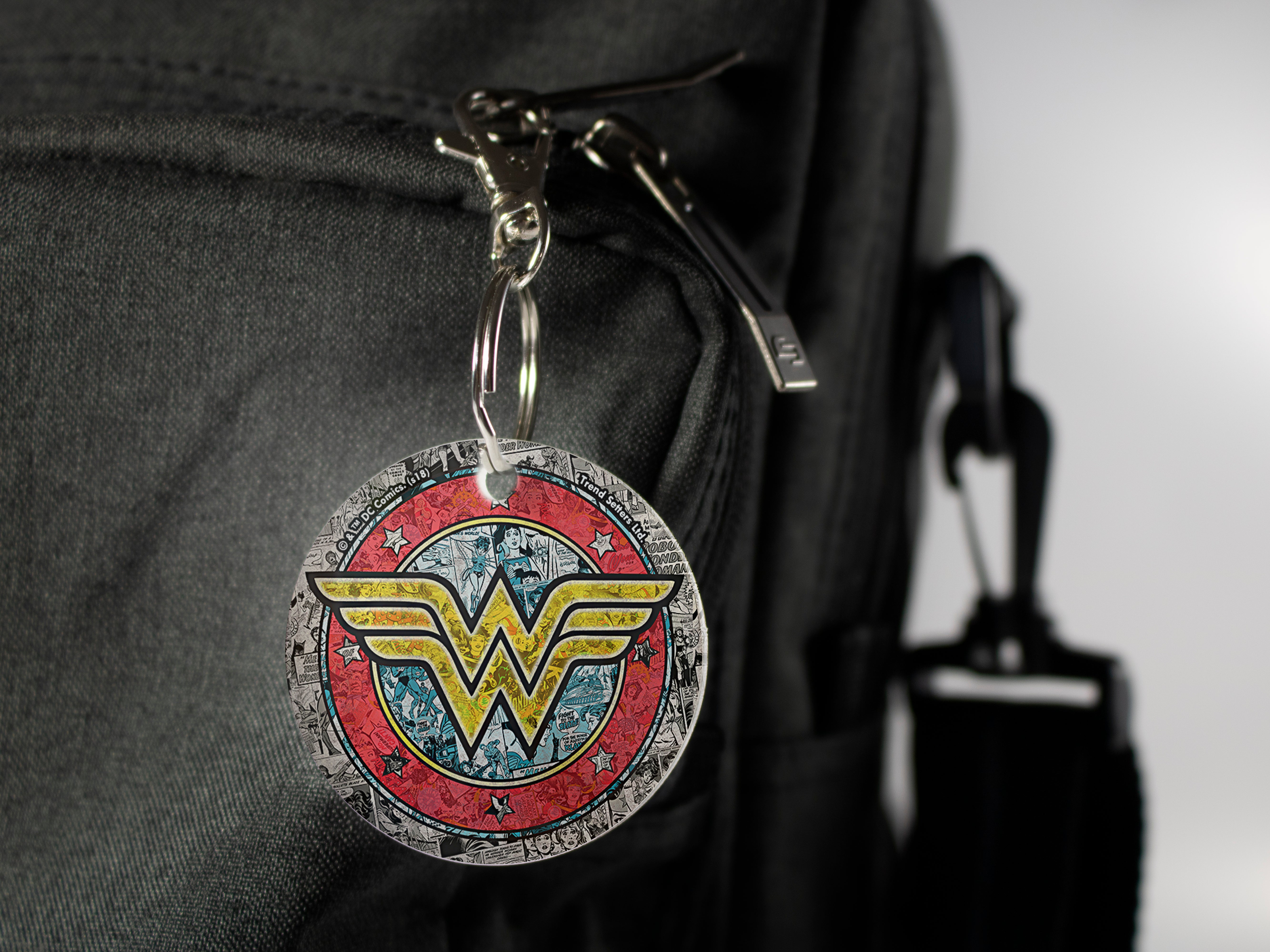 DC Comics (Wonder Woman - Logo Shield) Acrylic Keychain ACPKRCIR401