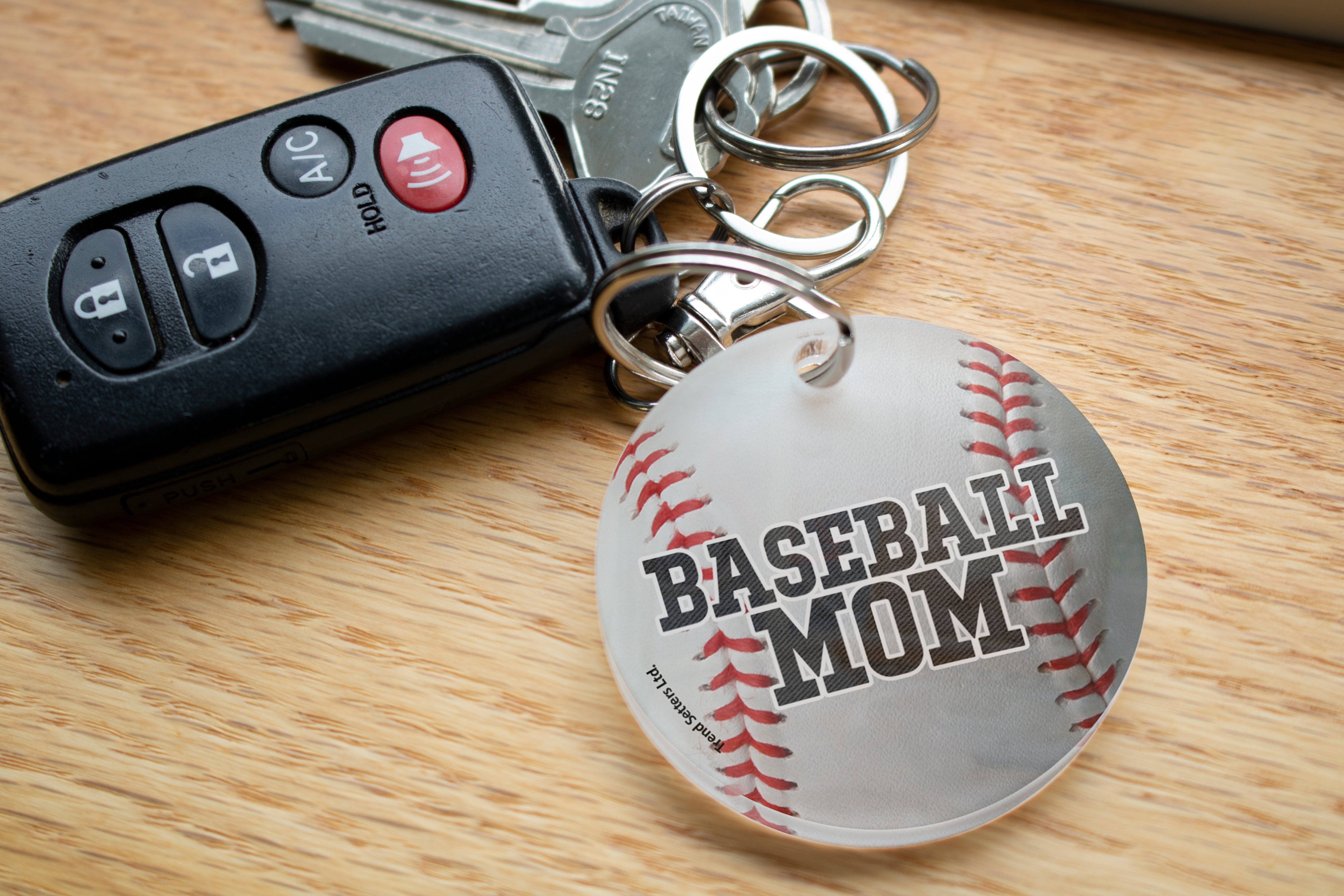 Sports Collection (Baseball Mom) Acrylic Keychain ACPKRCIR530