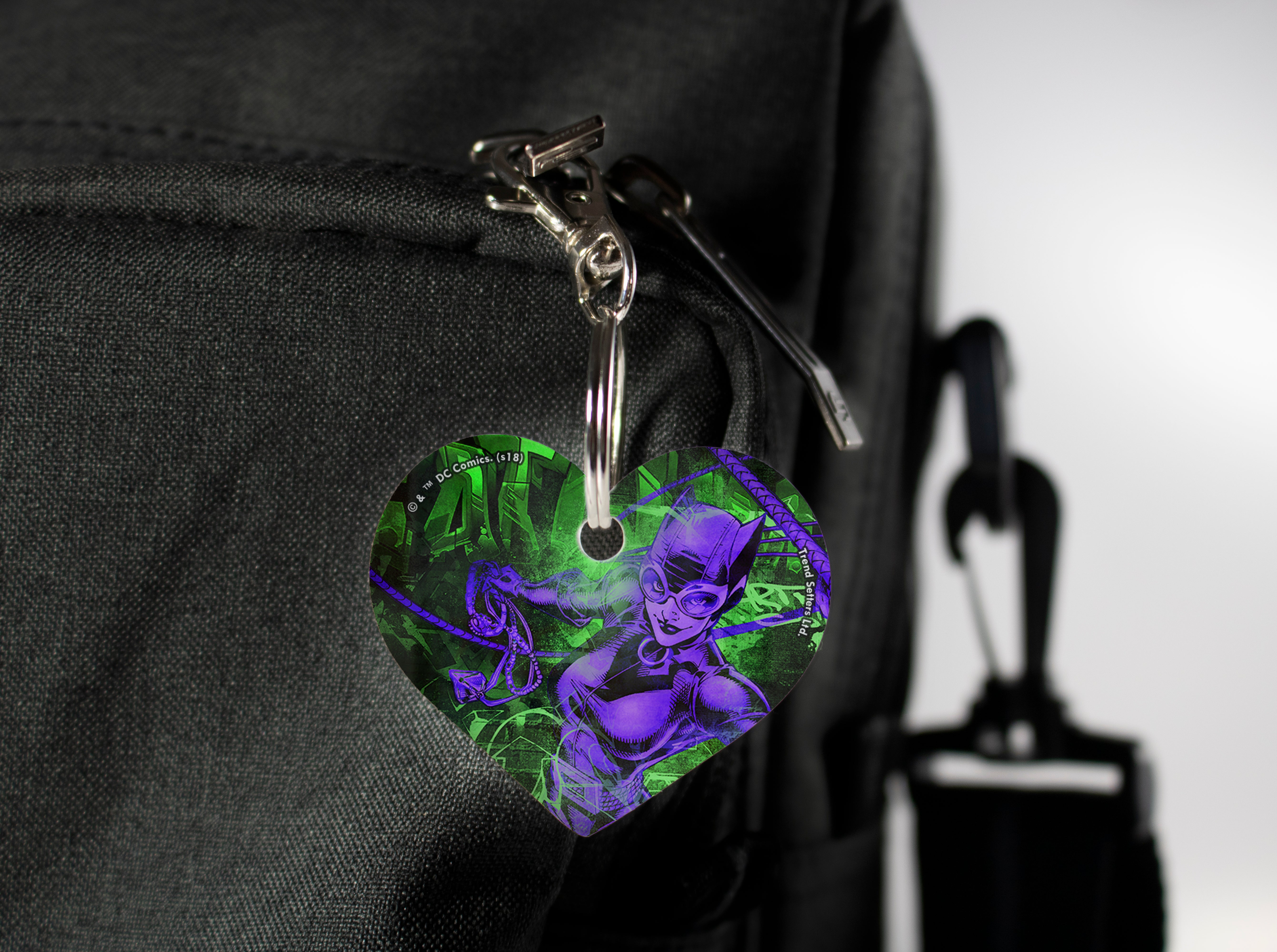 DC Comics (Catwoman - Selina Kyle) Acrylic Keychain ACPKRHEART408