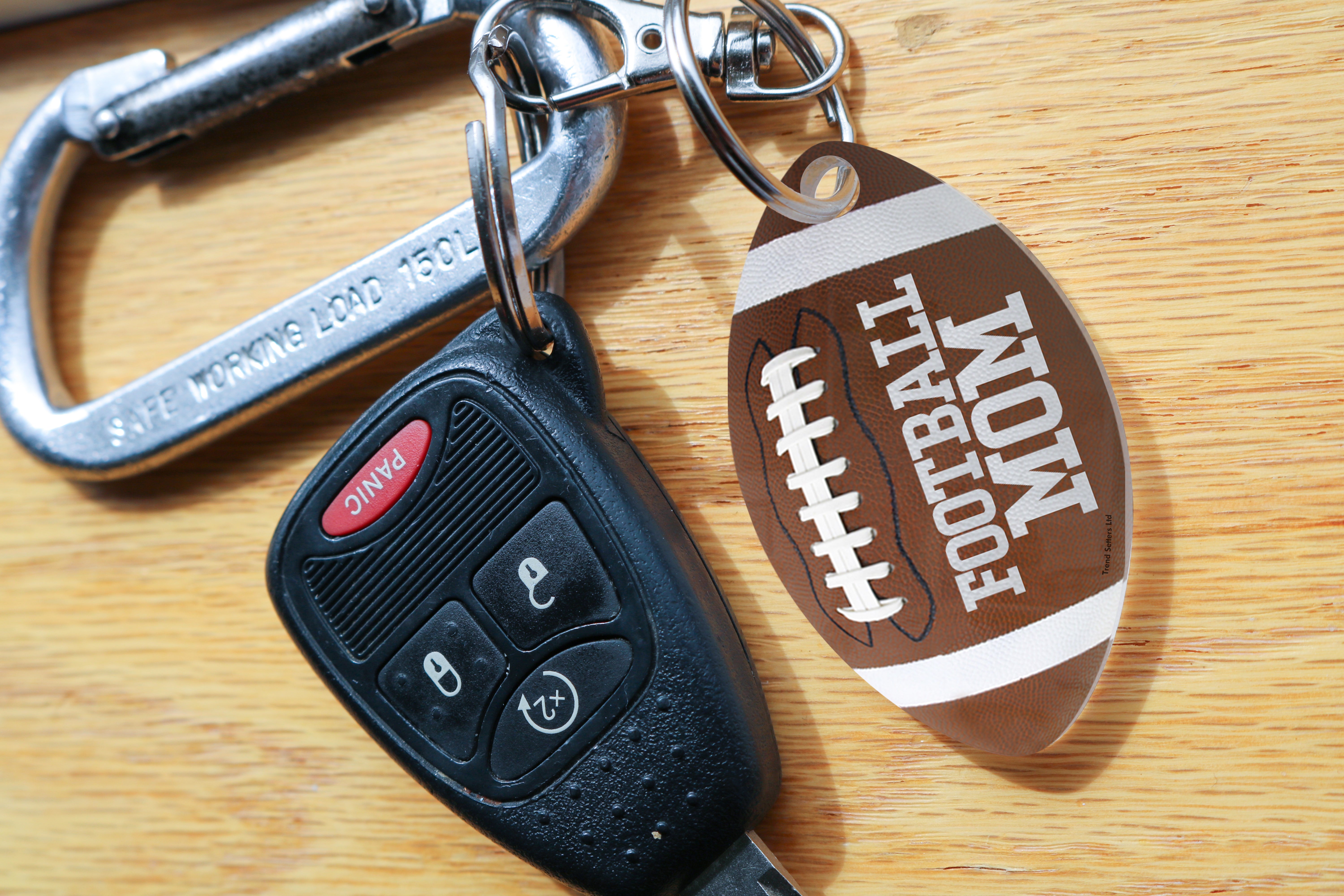 Sports Collection (Football Sports Mom) Acrylic Keychain ACPKROVAL529