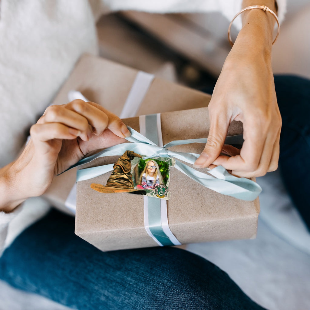 Harry Potter (Sorting Hat Slytherin Crest – Personalized Photo Upload) Sorting Hat and Scroll-Shaped Acrylic Print ACPSORTU275