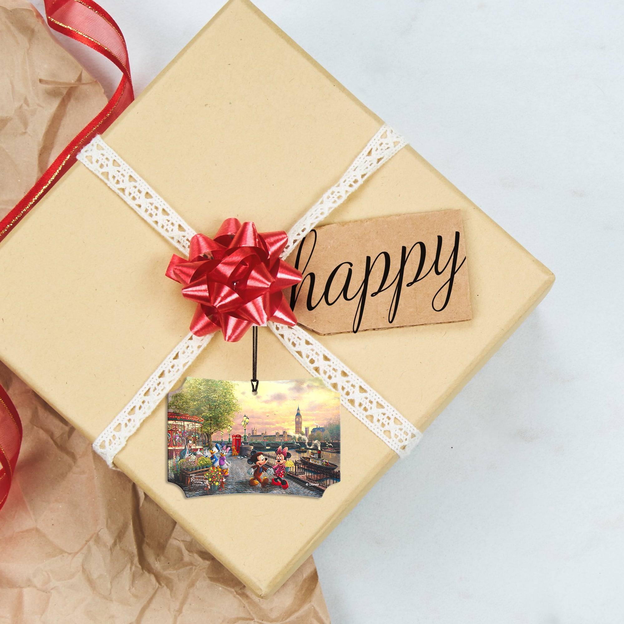 Disney (Mickey and Minnie Mouse in London) Hanging Metal Print AMBERL143