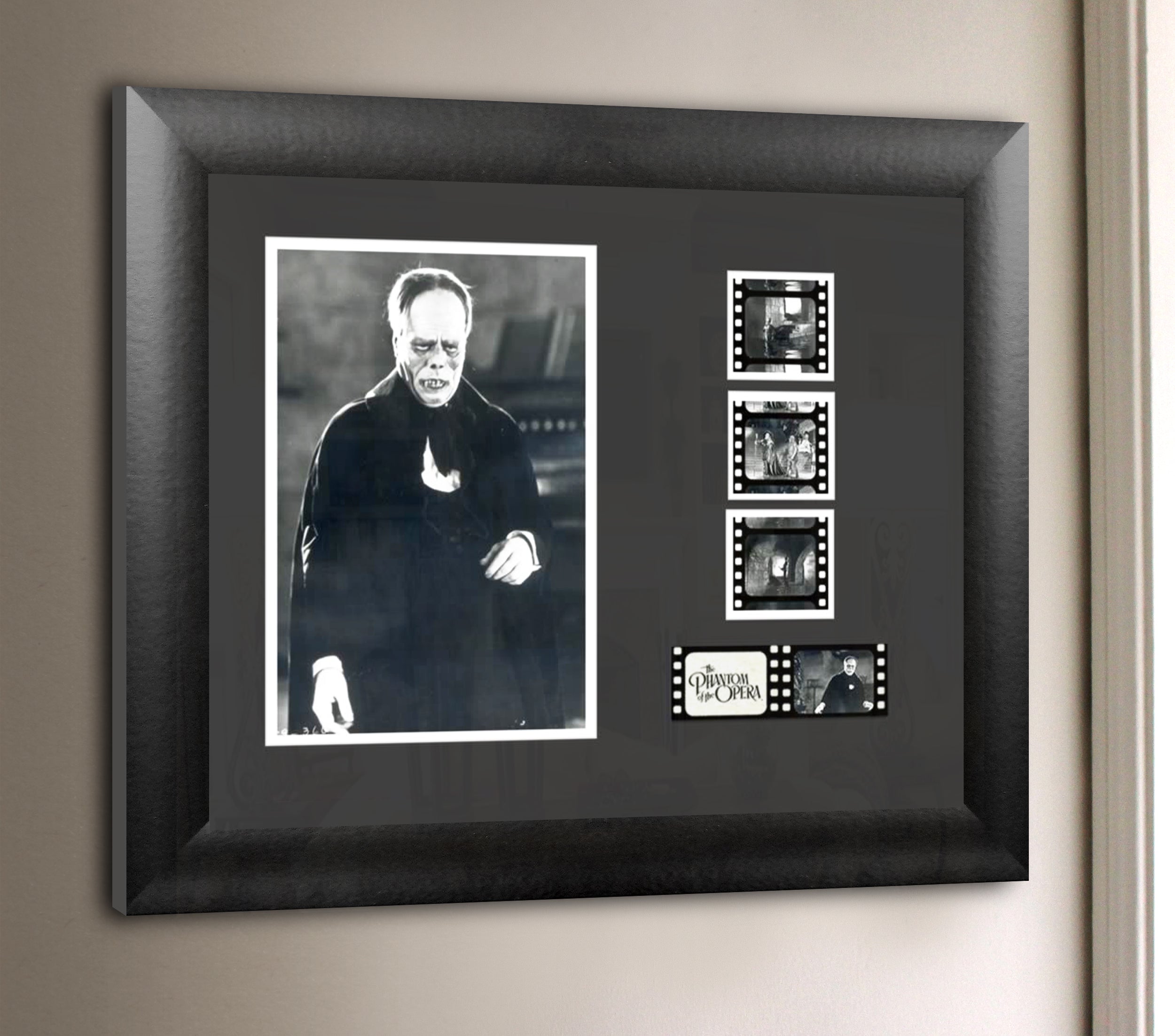 Phantom of the Opera (Lon Chaney - 1925) Limited Edition Double FilmCells Presentation USFC2420