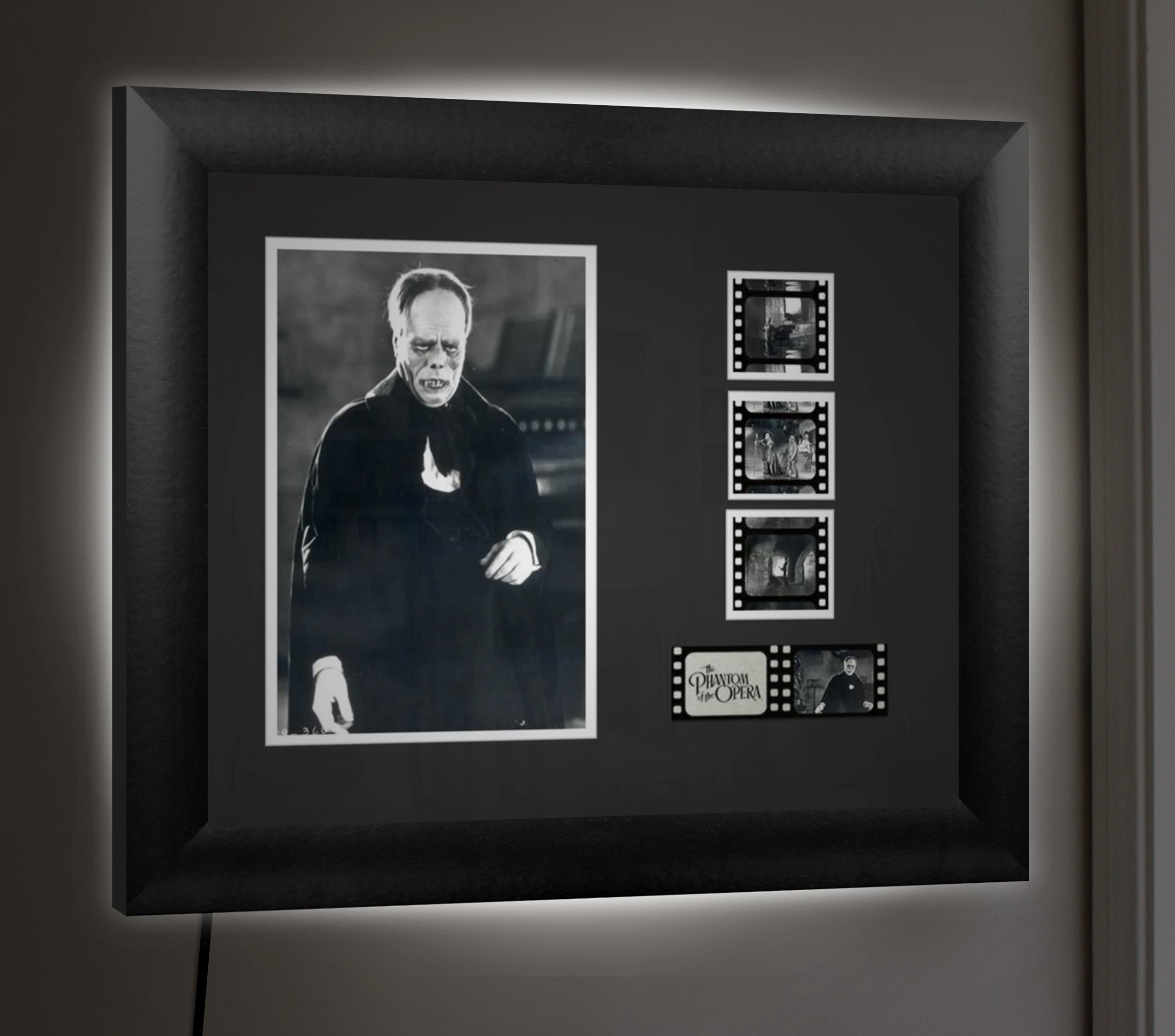 Phantom of the Opera (Lon Chaney - 1925) Limited Edition Double FilmCells Presentation USFC2420