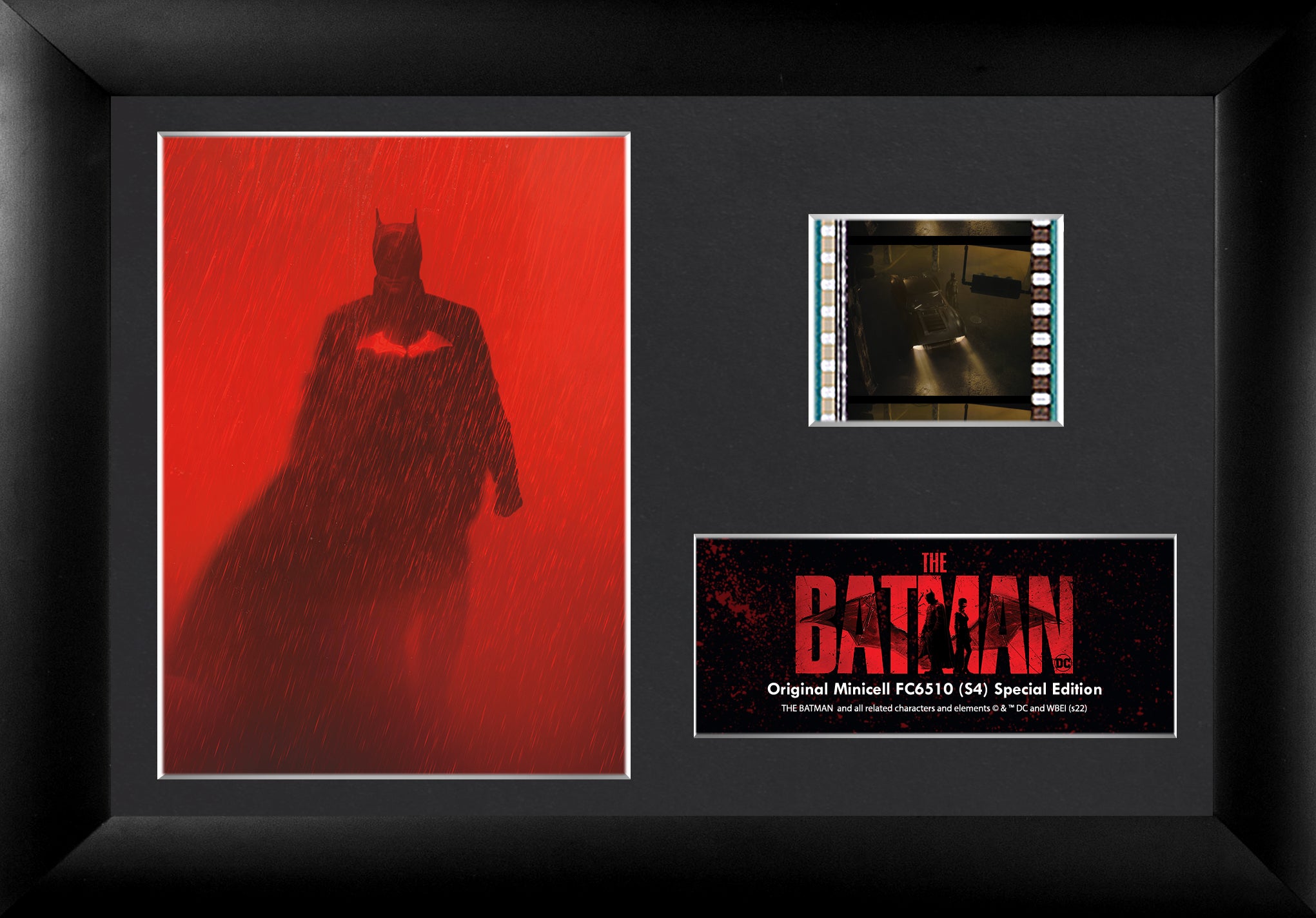 The Batman (Red Rain) Minicell FilmCells Presentation with Easel Stand USFC6510