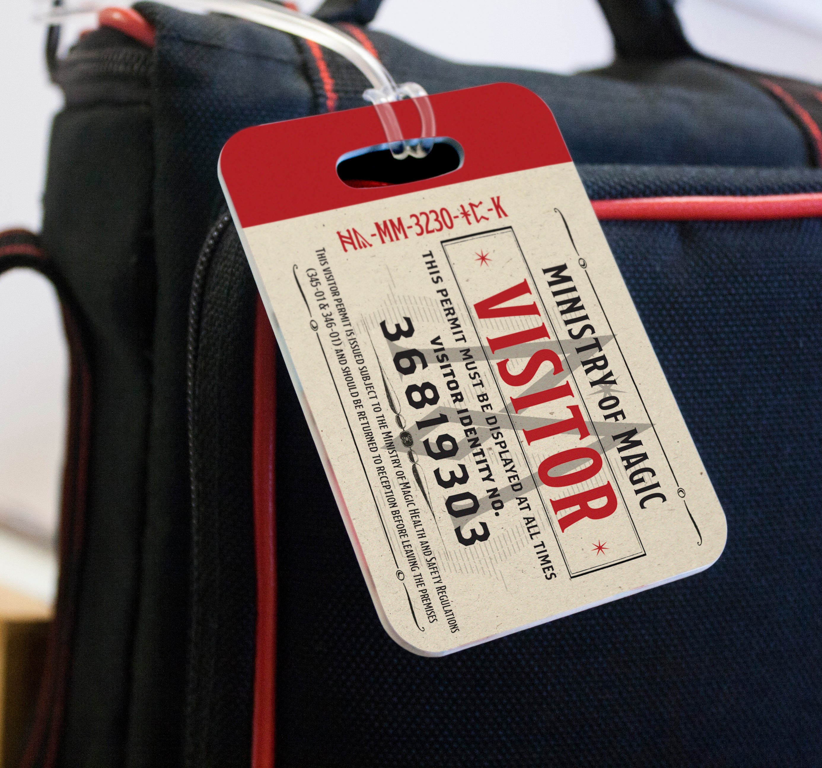 Fantastic Beasts and The Crimes of Grindelwald (Visitor Badge) Luggage Tag LTREC070