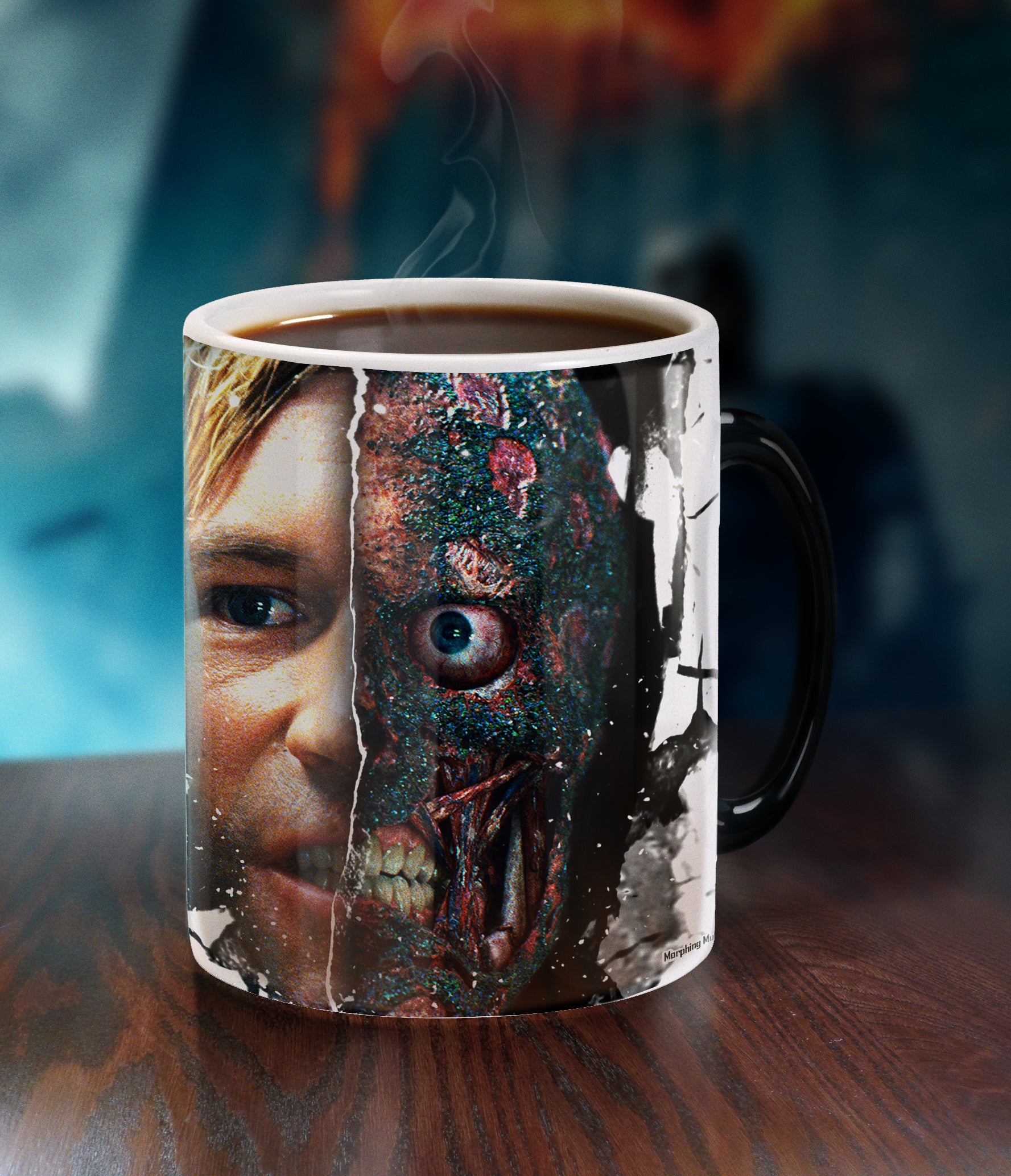 DC Comics (Batman: The Dark Knight Trilogy: Two Face) Morphing Mugs® Heat-Sensitive Mug MMUG054