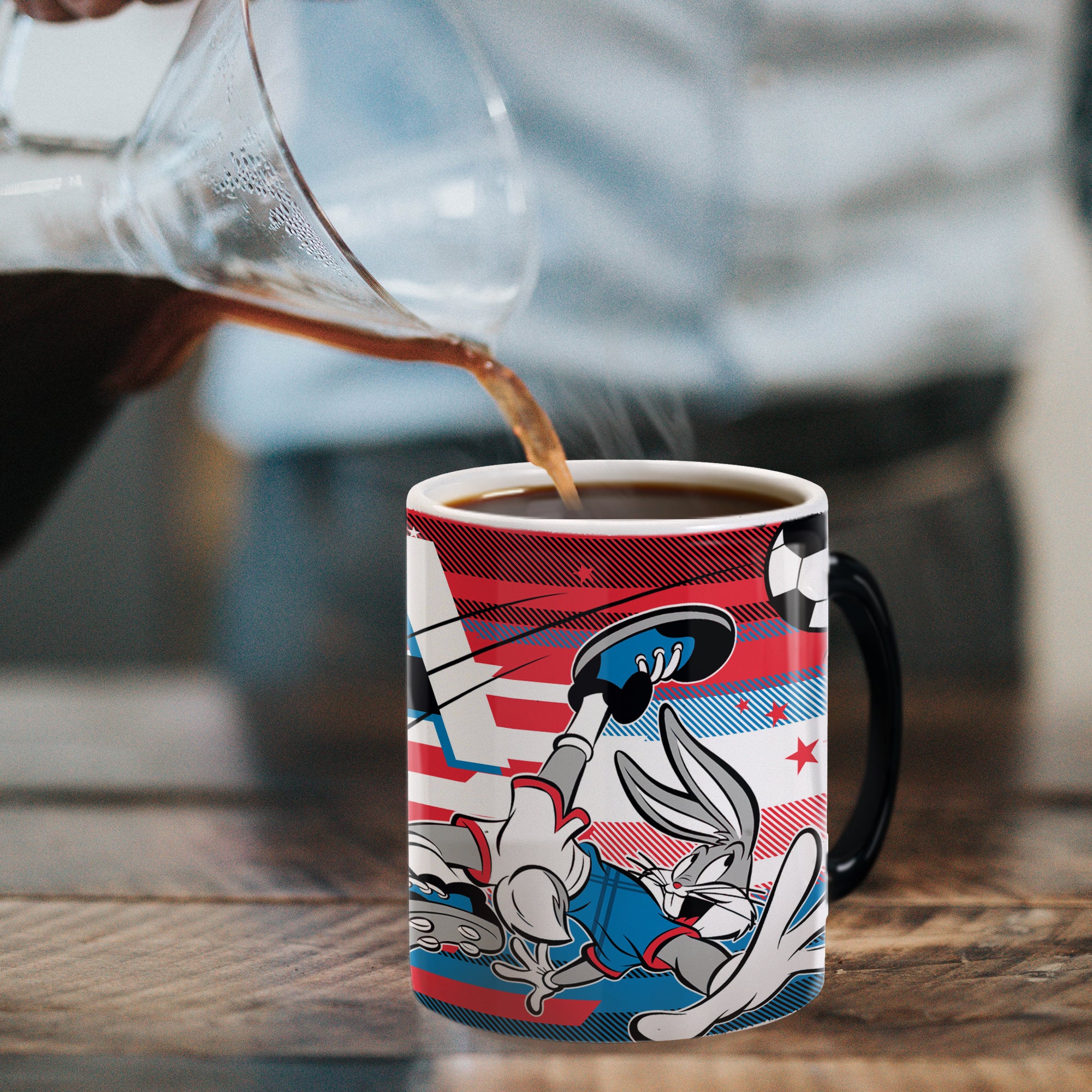 Looney Tunes (Team USA Soccer - Bugs Bunny) Morphing Mugs® Heat-Sensitive Mug MMUG1469