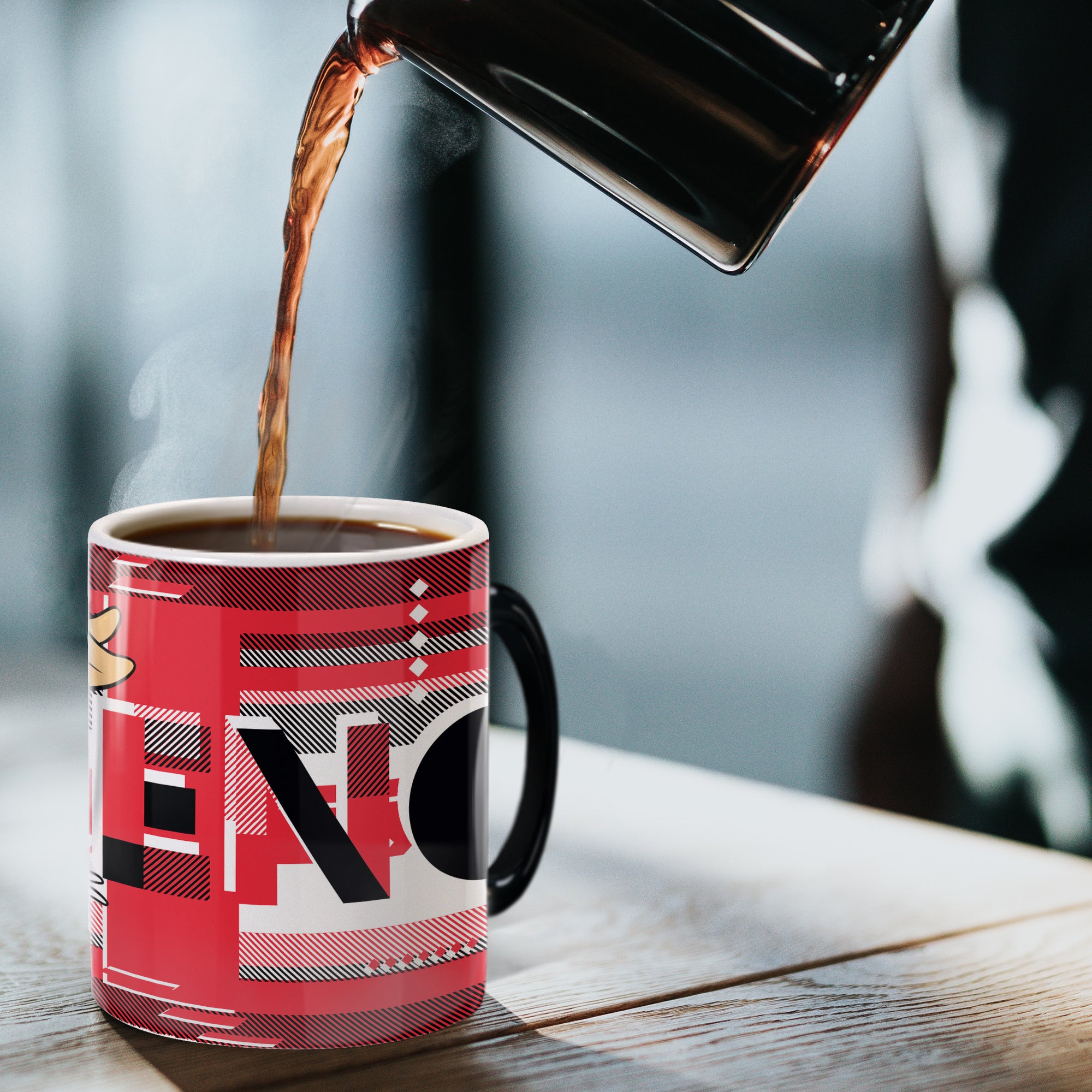 Looney Tunes (Team England Soccer - Lola Bunny) Morphing Mugs® Heat-Sensitive Mug MMUG1471