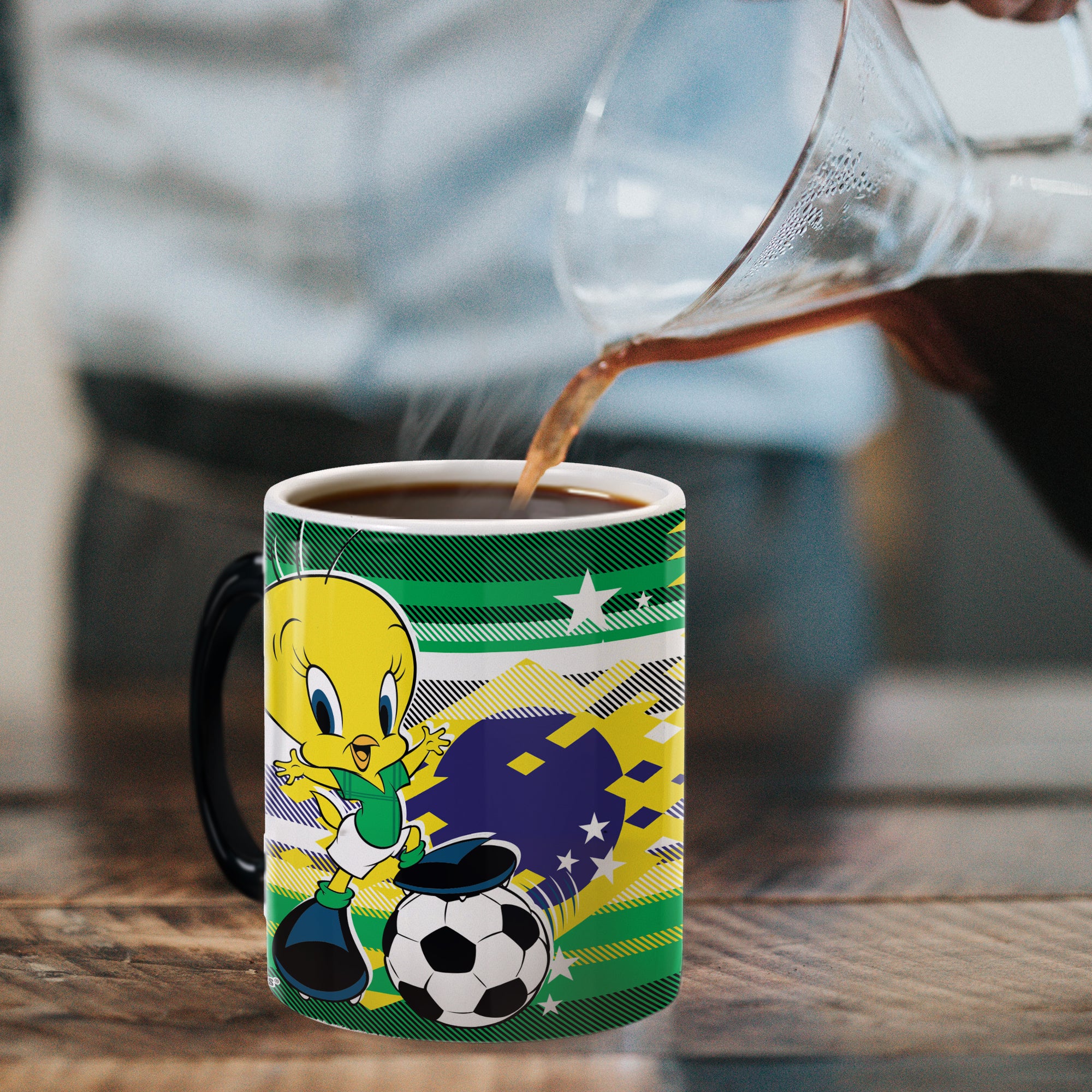 Looney Tunes (Team Brazil Soccer - Tweety Bird) Morphing Mugs® Heat-Sensitive Mug MMUG1473