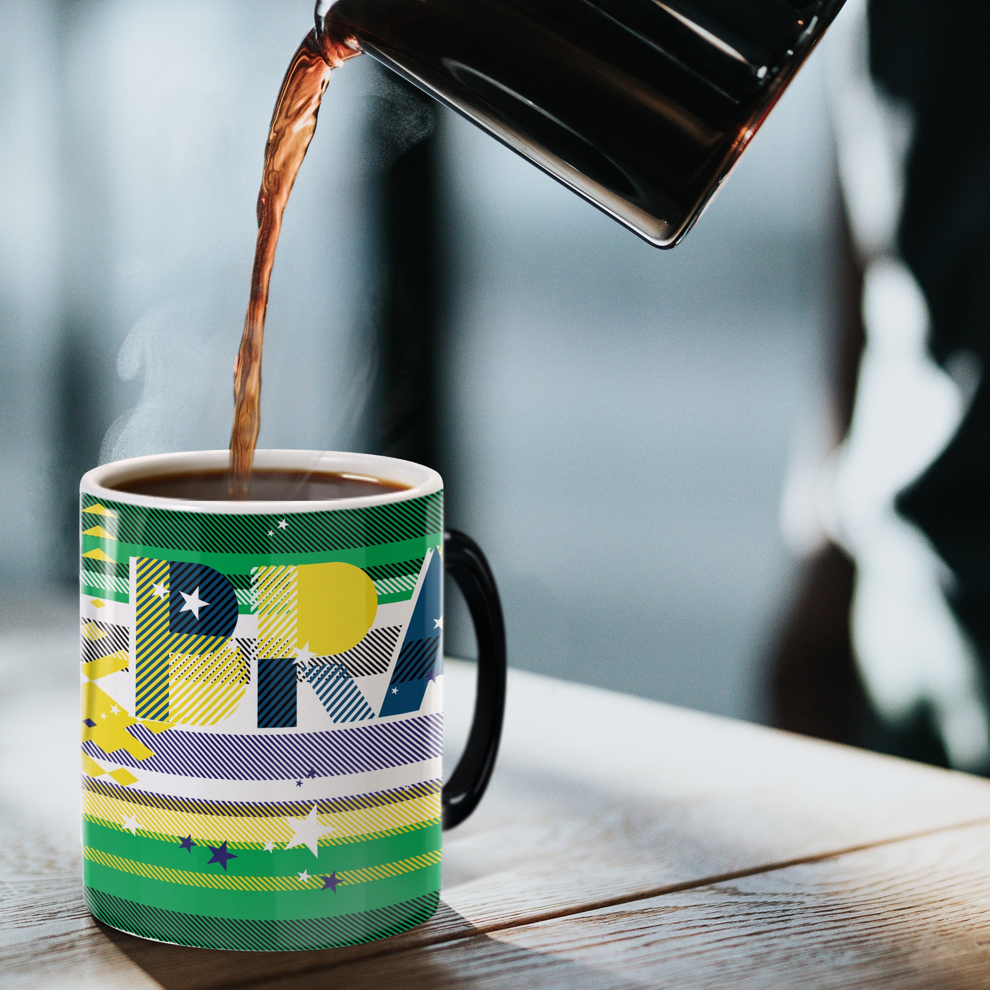 Looney Tunes (Team Brazil Soccer - Tweety Bird) Morphing Mugs® Heat-Sensitive Mug MMUG1473