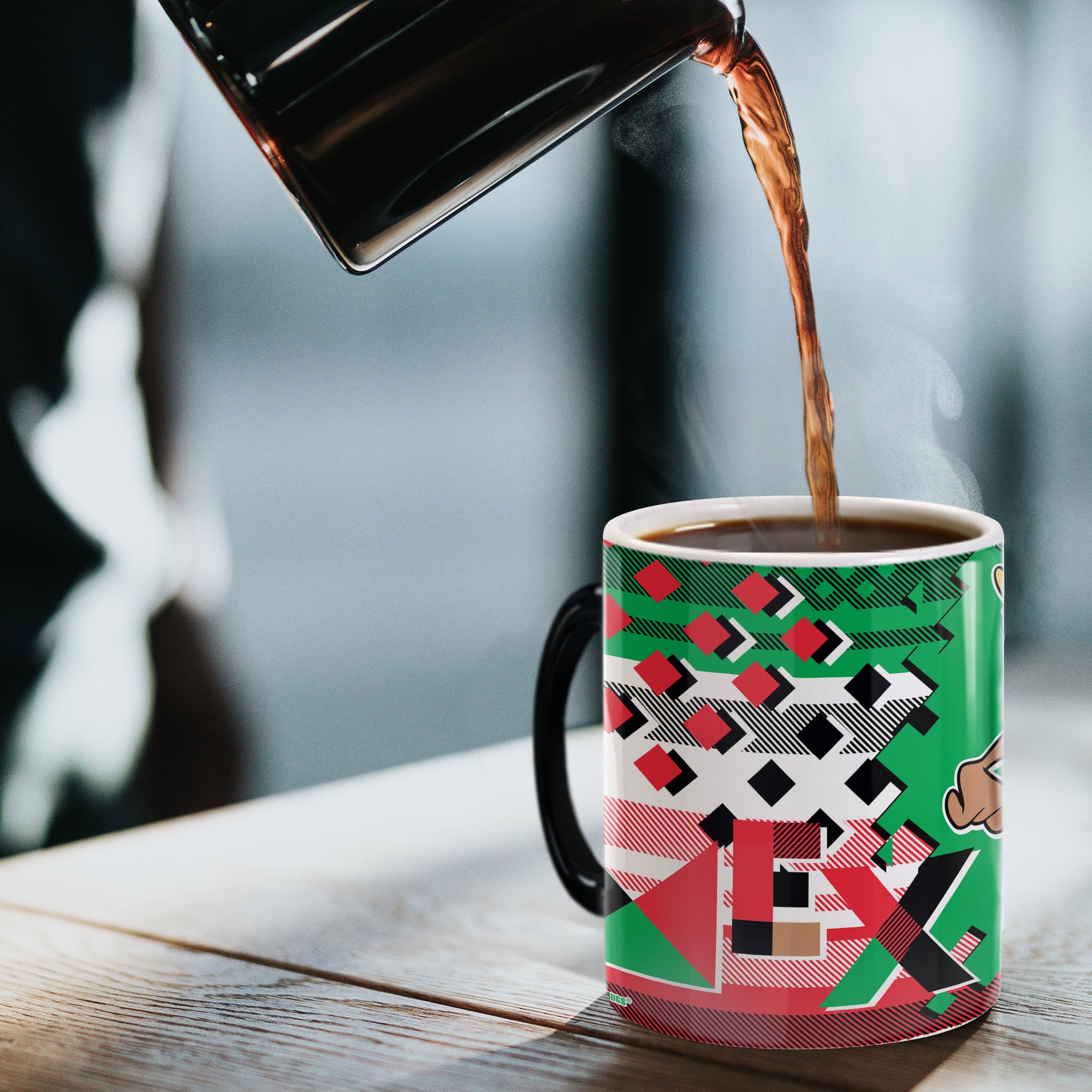 Looney Tunes (Team Mexico Soccer - Wile E. Coyote) Morphing Mugs® Heat-Sensitive Mug MMUG1478