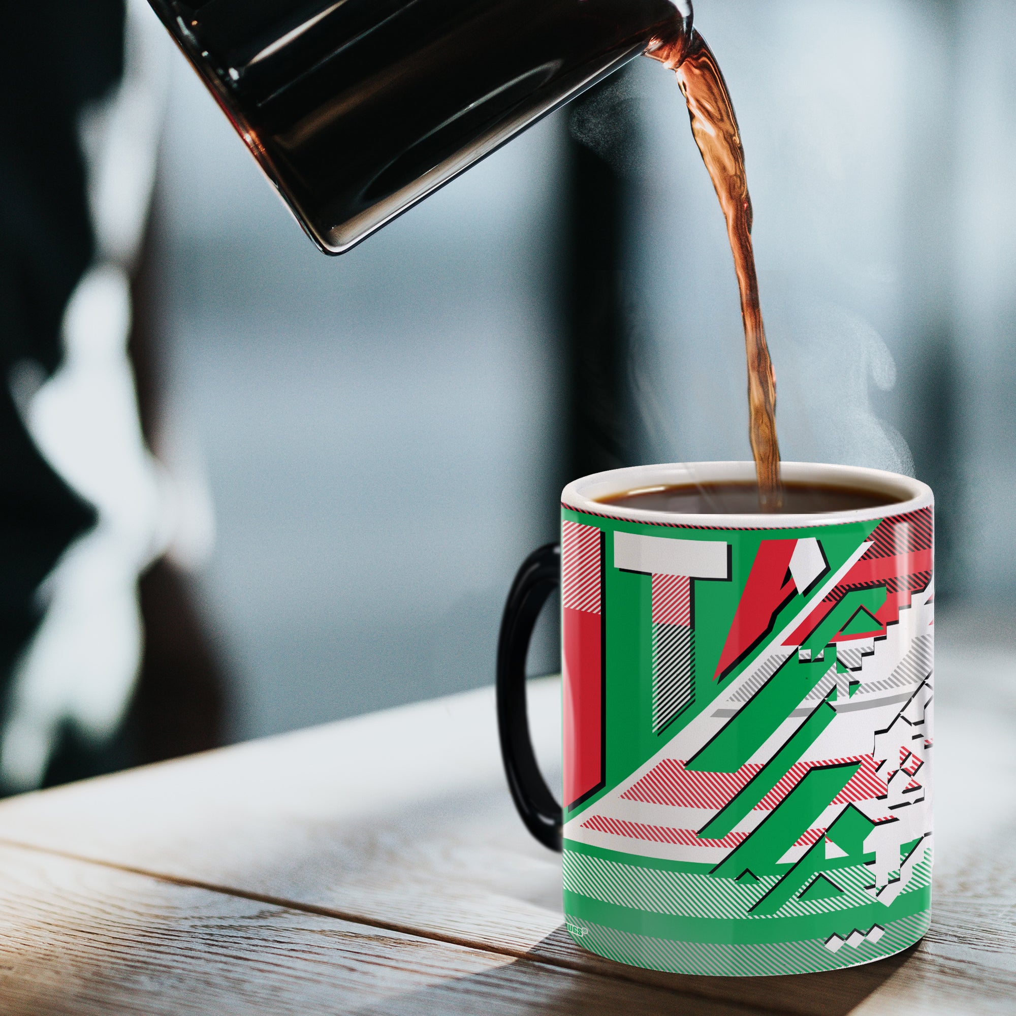 Looney Tunes (Team Italy Soccer - Sylvester) Morphing Mugs® Heat-Sensitive Mug MMUG1479