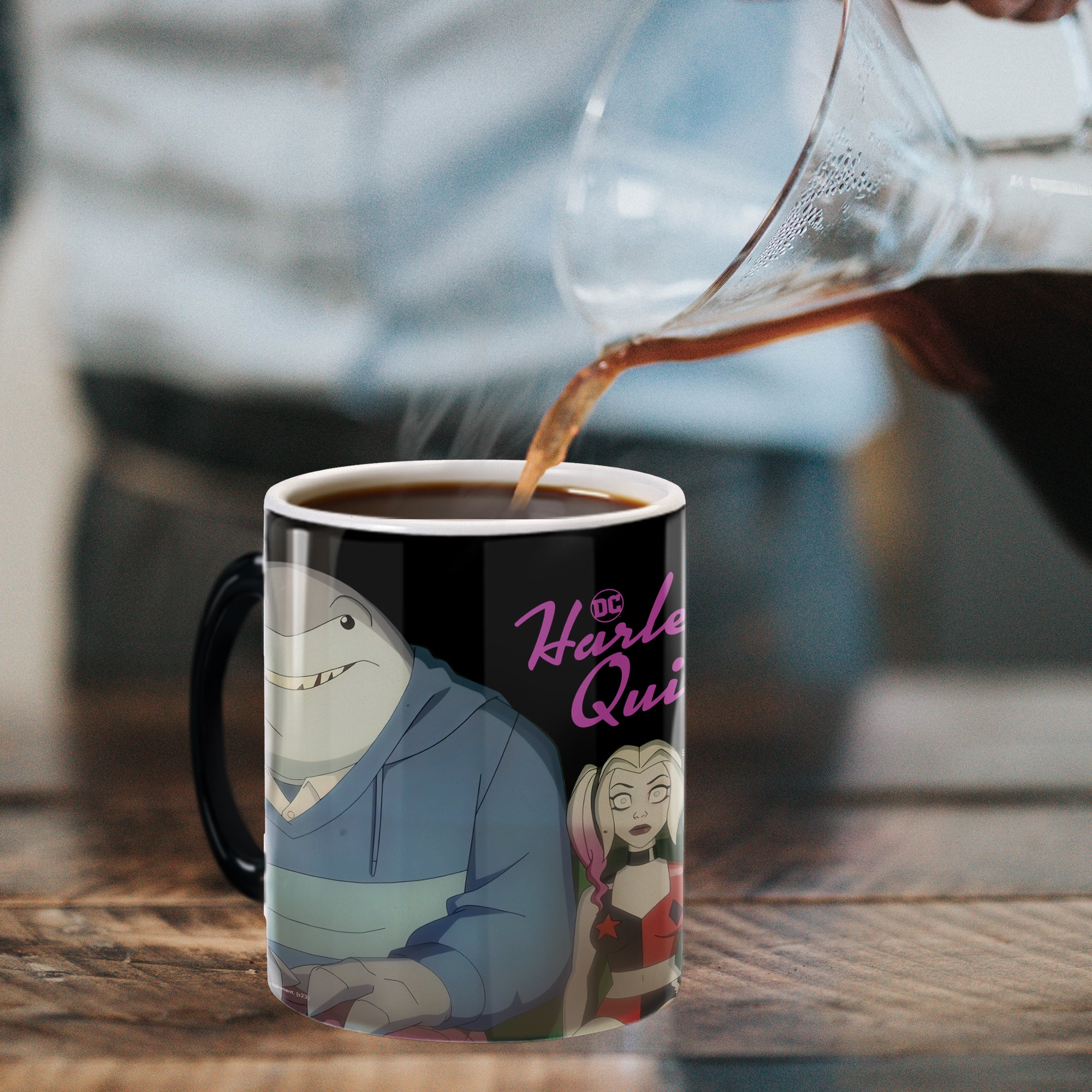 Harley Quinn: The Animated Series (Binge Watching) Morphing Mugs®  Heat-Sensitive Mug MMUG1628