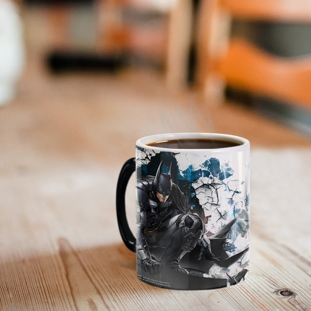 DC Comics (Batman: Arkham Knight - Batman) Morphing Mugs® Heat-Sensitive Mug MMUG170