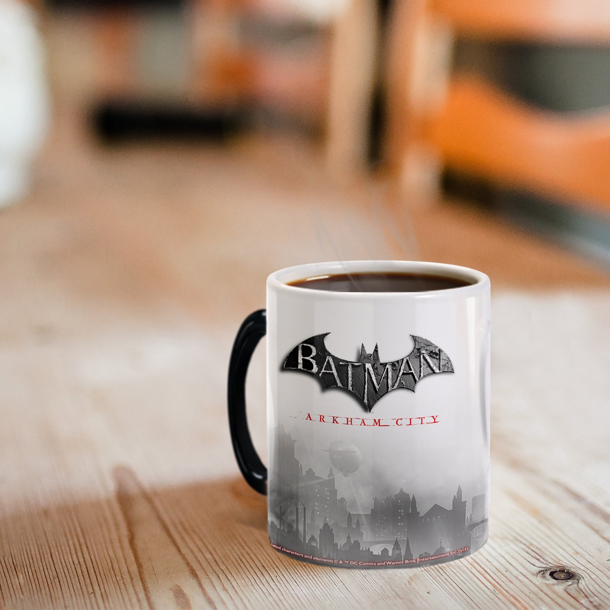 DC Comics (Batman: Arkham City - Harley Quinn) Morphing Mugs® Heat-Sensitive Mug MMUG334