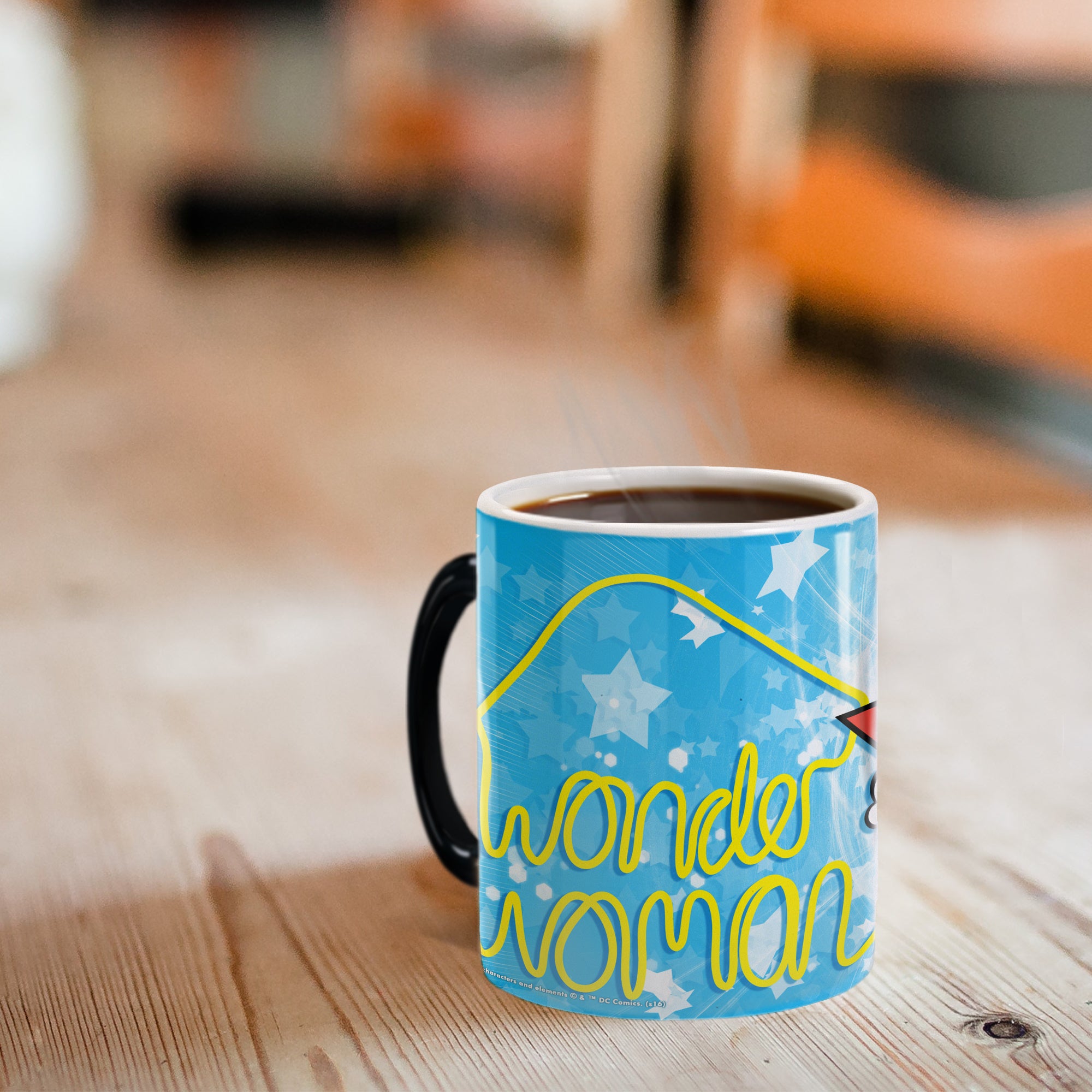 DC Comics (Justice League - Wonder Woman Cartoon) Morphing Mugs® Heat-Sensitive Mug MMUG384