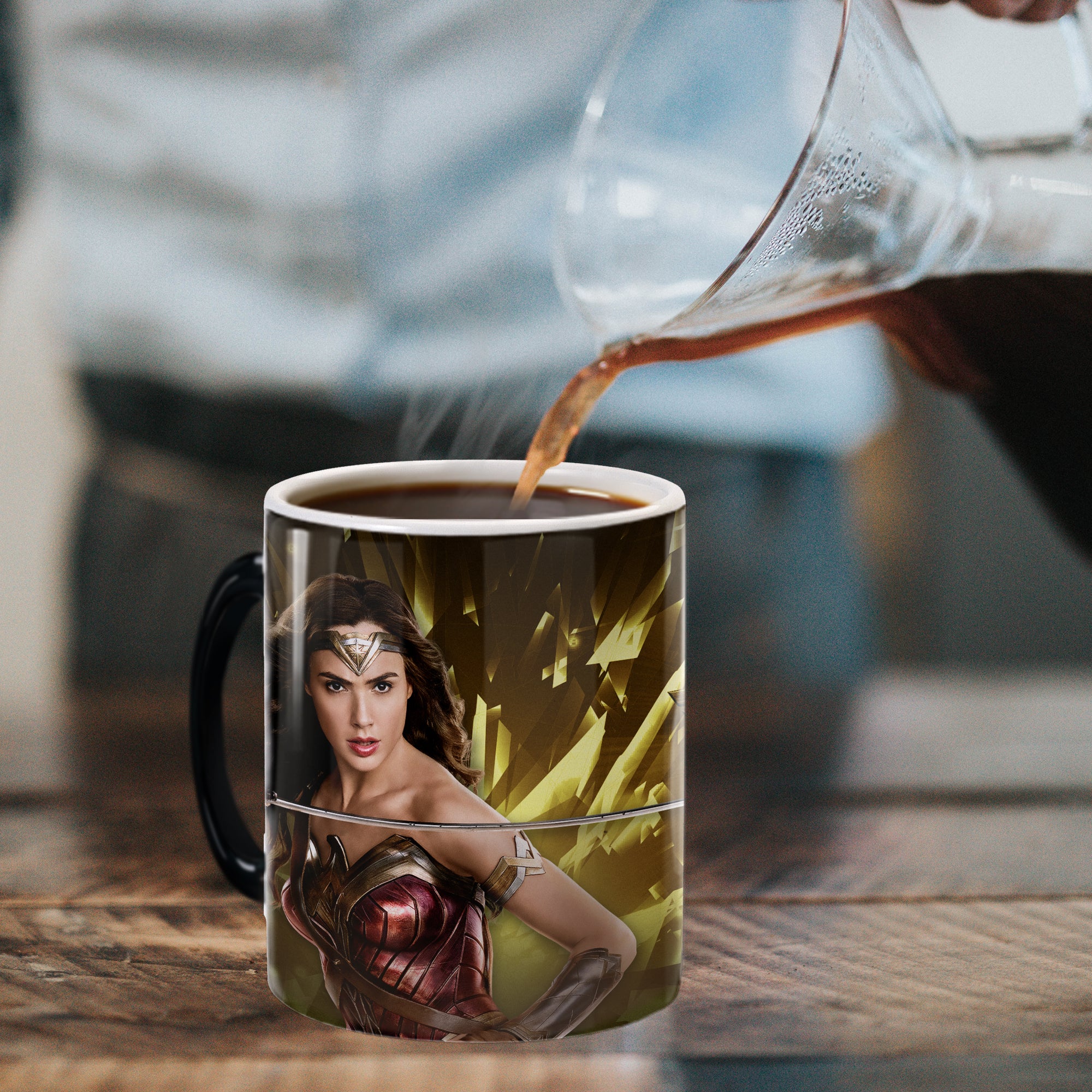 Justice League (Wonder Woman Logo) Morphing Mugs®  Heat-Sensitive Mug MMUG709