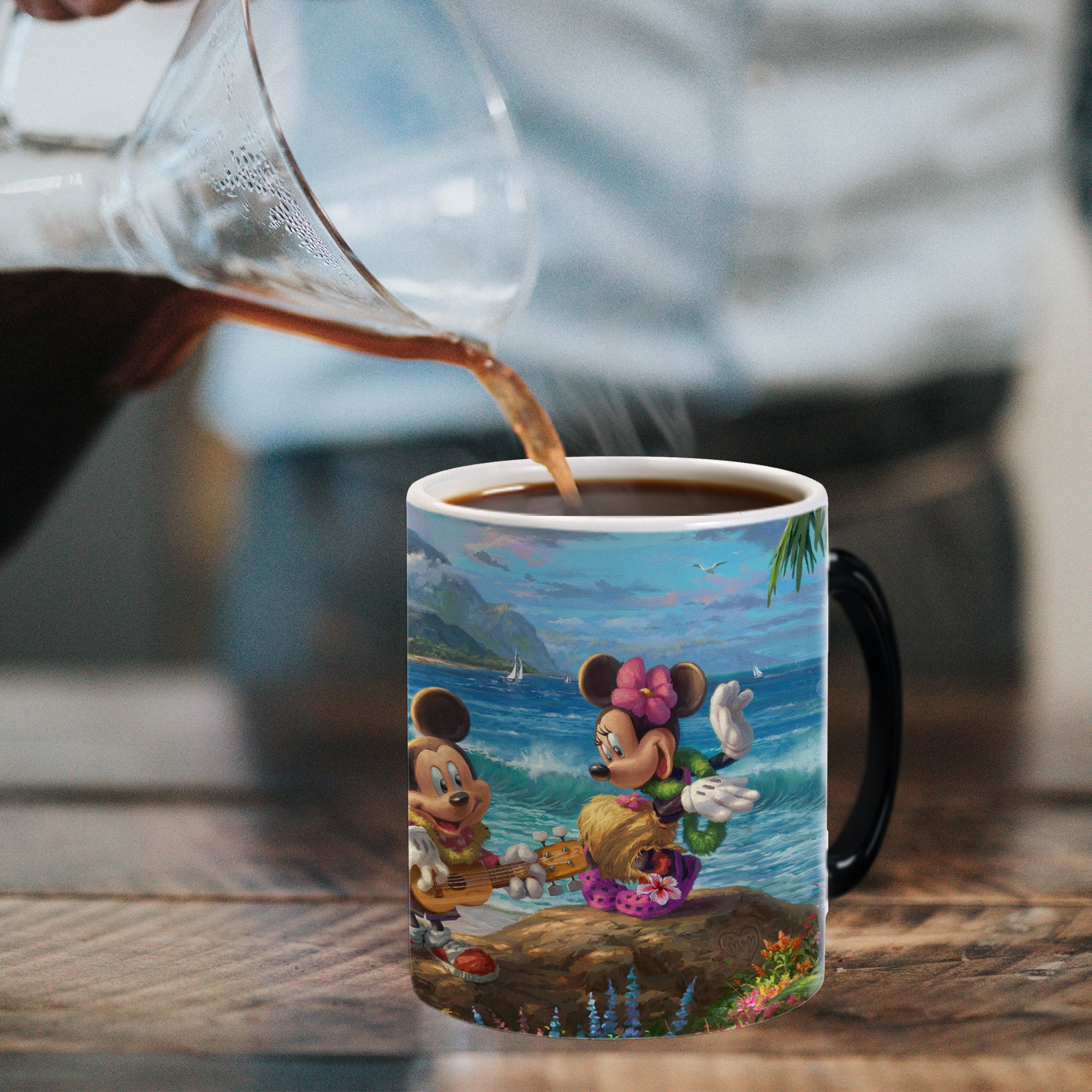 Disney (Mickey and Minnie Mouse - Hawaii) Morphing Mugs® Heat-Sensitive Mug MMUG714