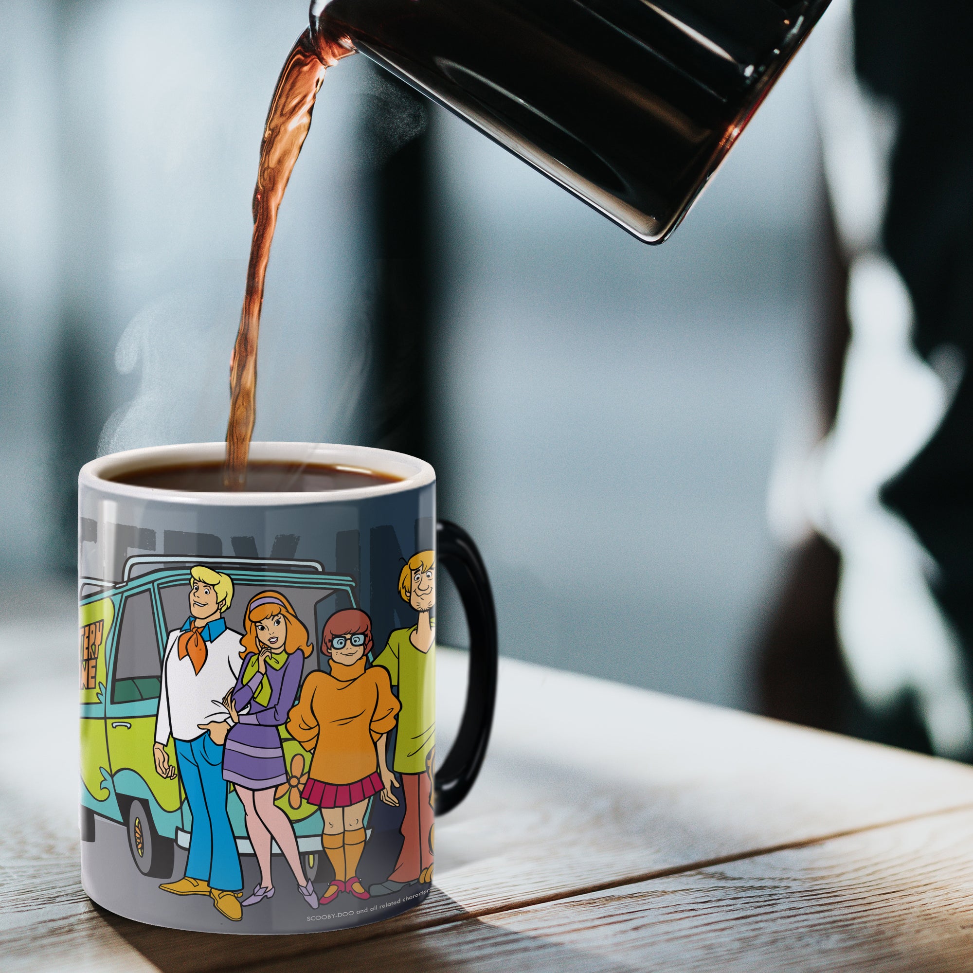 Scooby Doo (Mystery Inc.) Morphing Mugs® Heat-Sensitive Mug MMUG778