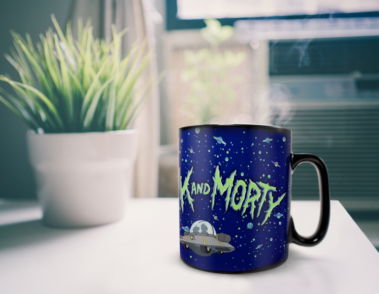 Rick and Morty (Space Cruiser) Morphing Mugs® Heat-Sensitive Clue Mug MMUGC1480