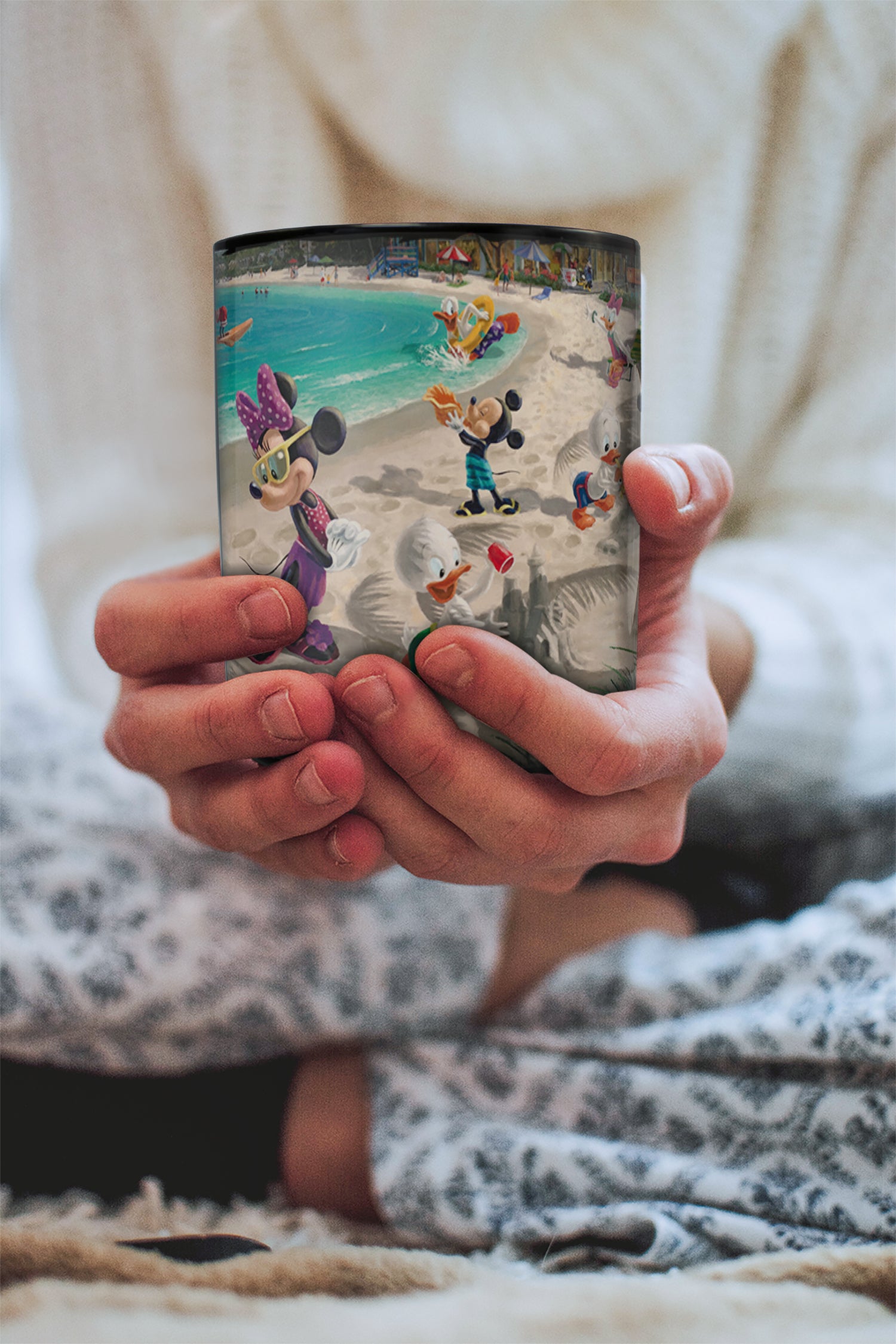 Disney (Mickey & Minnie Mouse in Florida) Morphing Mug® Heat-Sensitive Clue Mug MMUGC1514