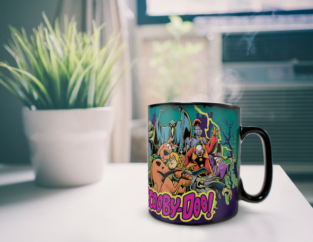 Scooby-Doo (Bats & Monsters) Morphing Mugs® Heat-Sensitive Clue Mug MMUGC1534