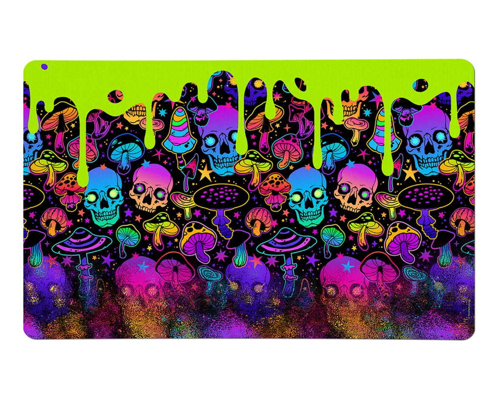 Trend Setters (Trippy Skulls) Rolling Mat PLM1610038