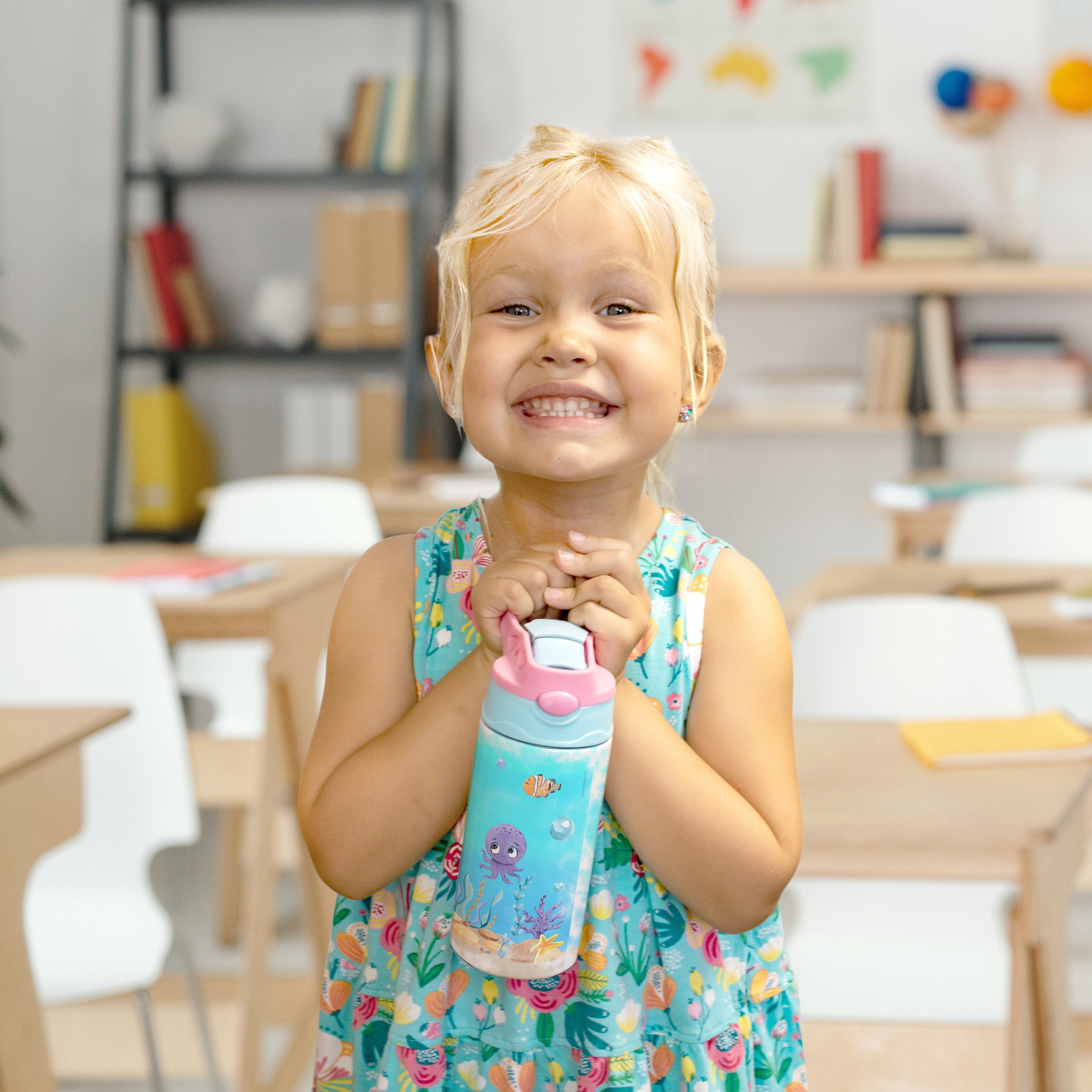 Trend Setters Original (Sea Life - Personalize with Name) 12 oz Stainless Steel Water Bottle with Pink and Blue Lid