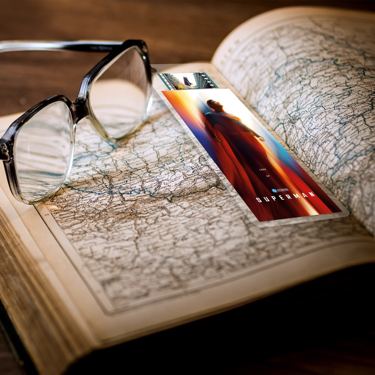 Superman (2025) (Look Up) FilmCells Bookmark USBM1015