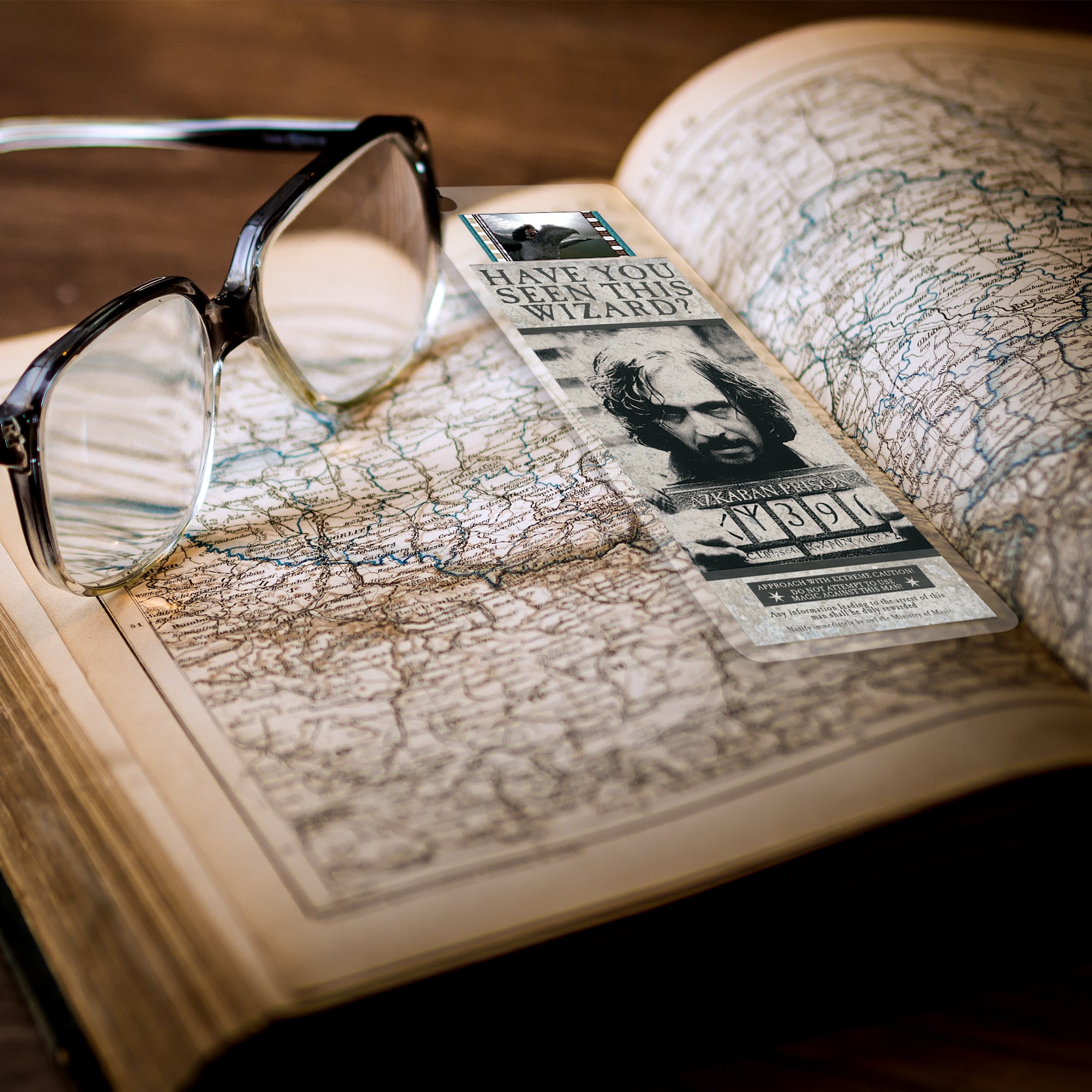 Harry Potter and the Prisoner of Azkaban (Sirius Black Wanted) FilmCells™ Bookmark USBM670