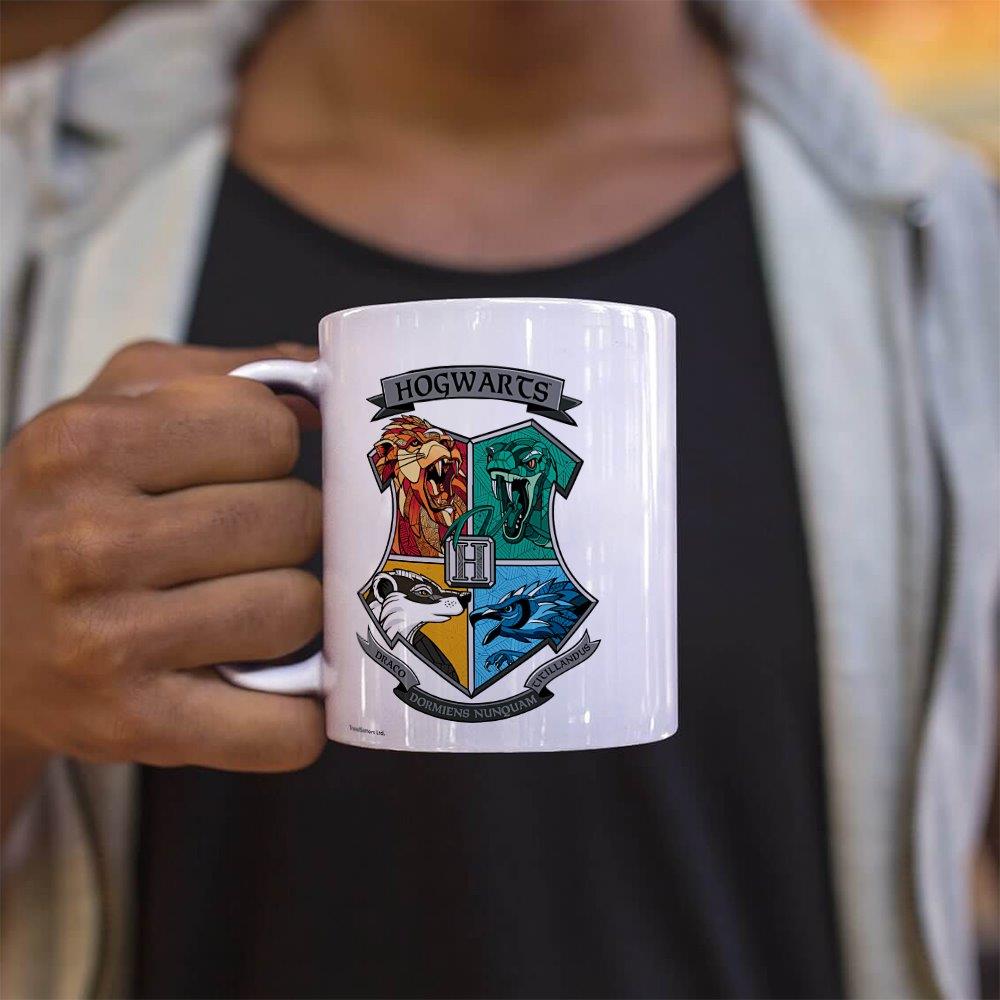 Harry Potter (Hogwarts Crest) 11 oz White Ceramic Mug WMUG1180