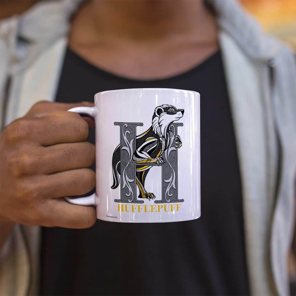 Harry Potter (Hufflepuff Emblem) 11 oz White Ceramic Mug WMUG1183