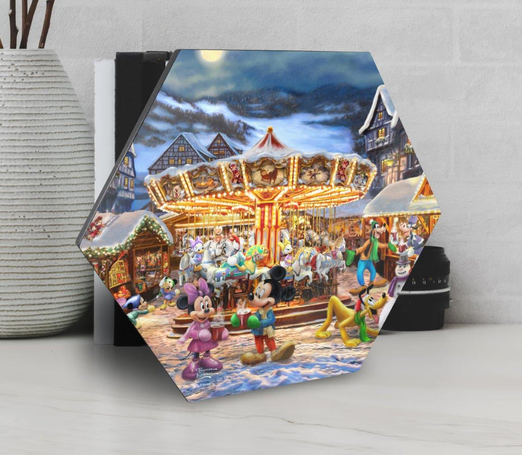 Disney (Mickey and Minnie Christmas Market) KNEXAGON™ Wood Print WPHEX0450