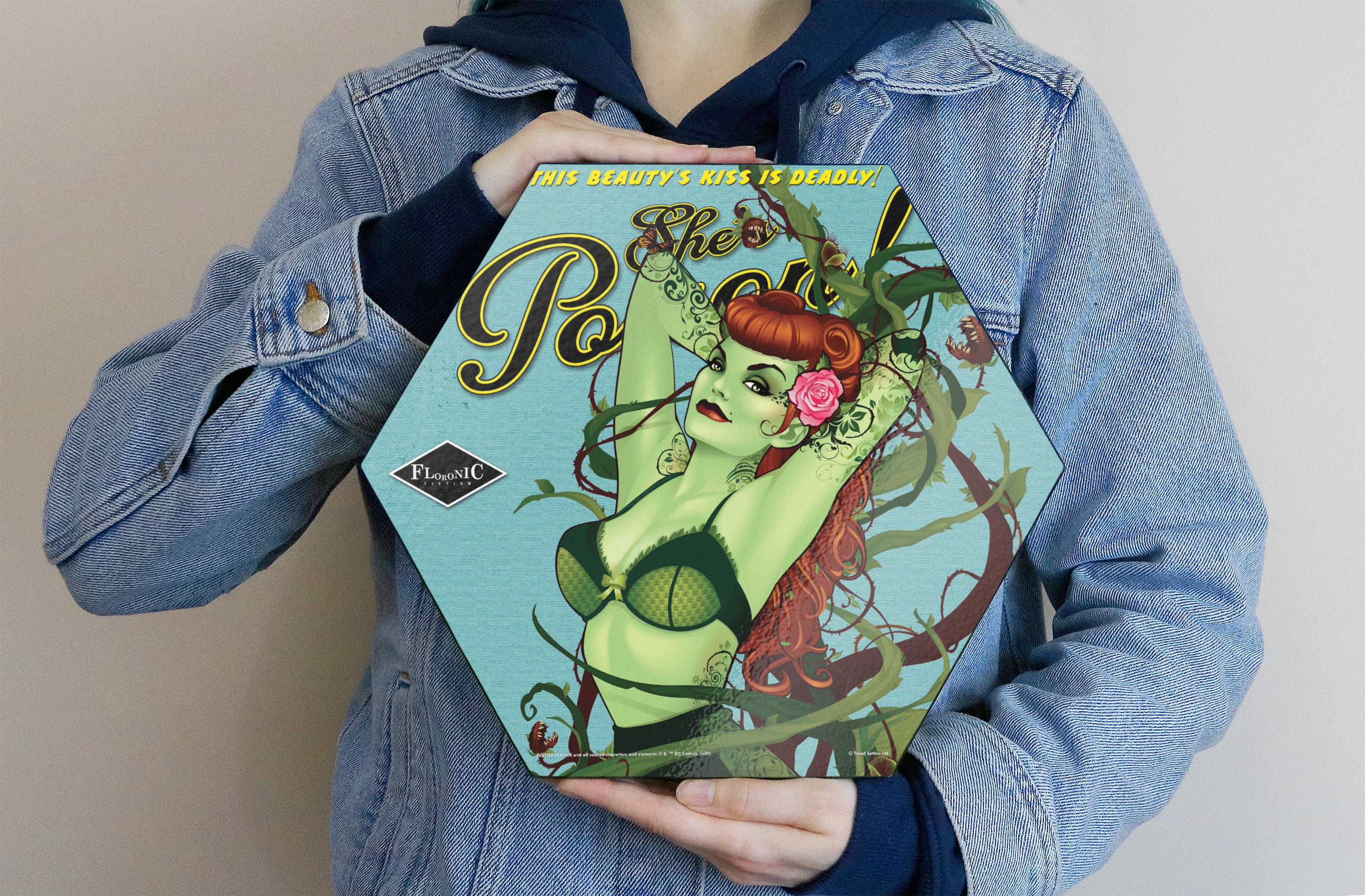 DC Comics (Poison Ivy - Bombshells) KNEXAGON® Wood Print WPHEX0899DCBS