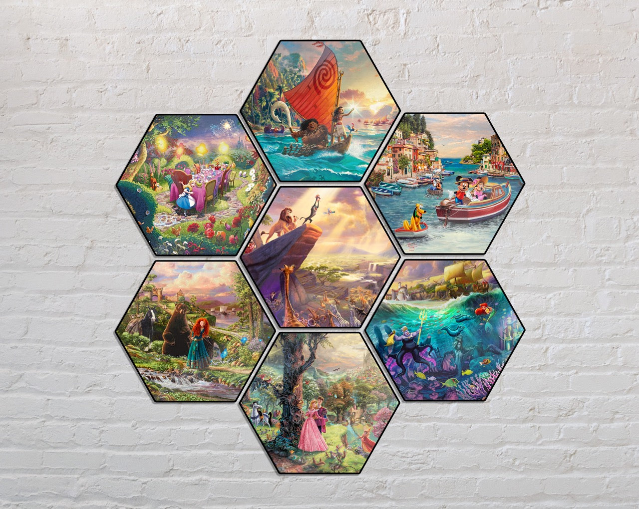 Disney (Mickey and Minnie in San Francisco) KNEXAGON® Wood Print WPHEX1357