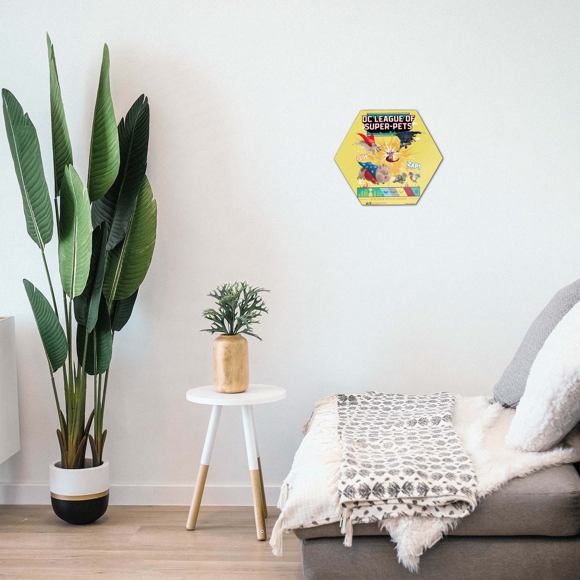 DC League of Super-Pets (We Stick Together) KNEXAGON® Wood Print WPHEX1808