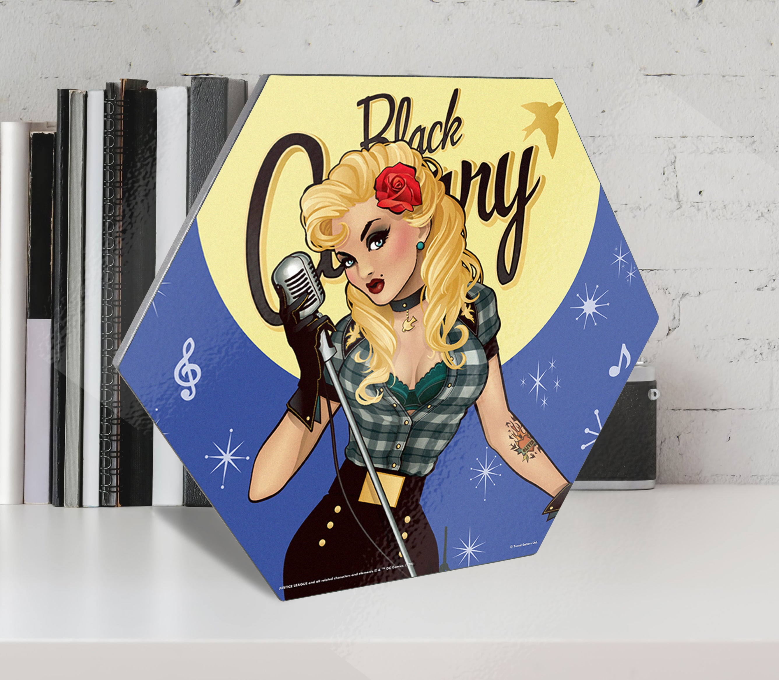 DC Comics (Black Canary - Bombshells) KNEXAGON® Wood Print  WPHEX2217DCBS