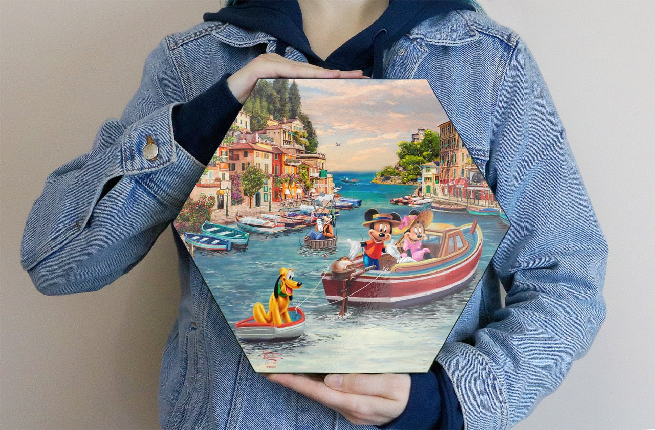 Disney (Mickey and Minnie in Italy) KNEXAGON® Wood Print WPHEX3799