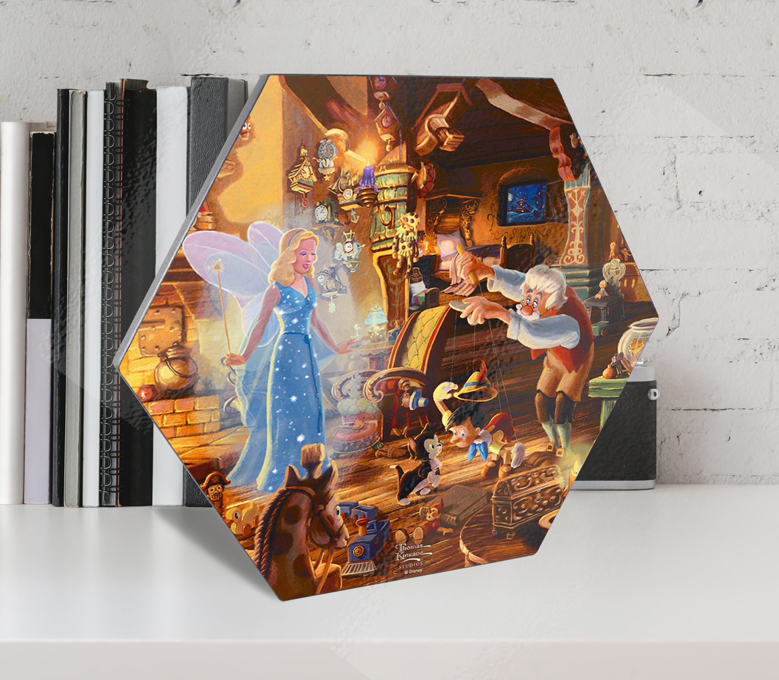 Disney (Geppettos Pinocchio) KNEXAGON® Wood Print WPHEX3807