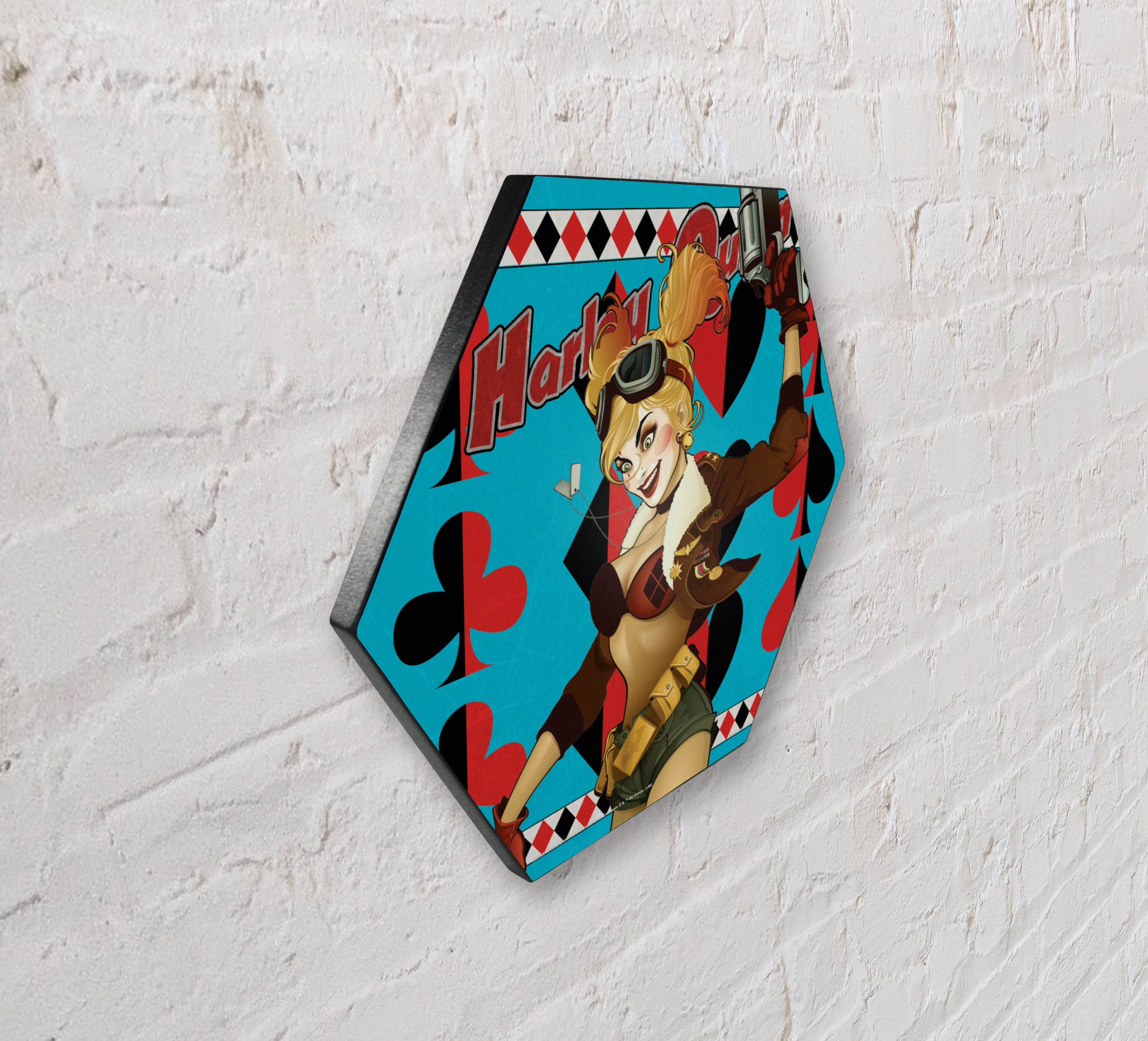 DC Comics (Harley Quinn - Bombshells) KNEXAGON® Wood Print WPHEX4996DCBS