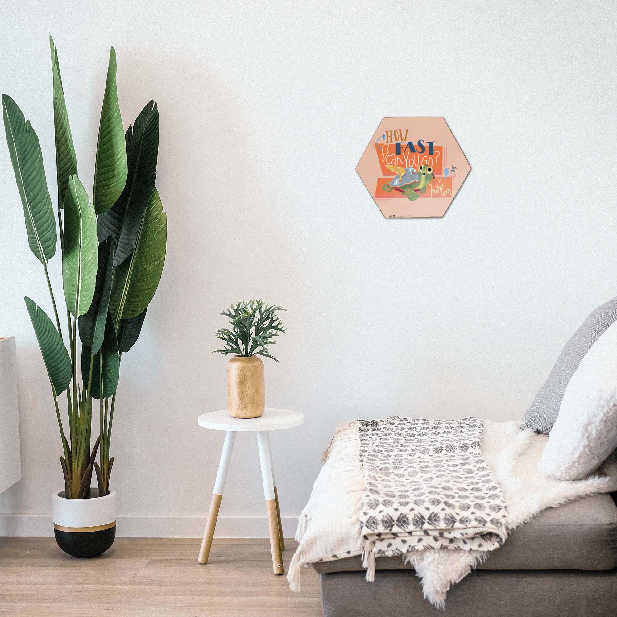 DC League of Super-Pets (How Fast Can You Go) KNEXAGON® Wood Print WPHEX7711