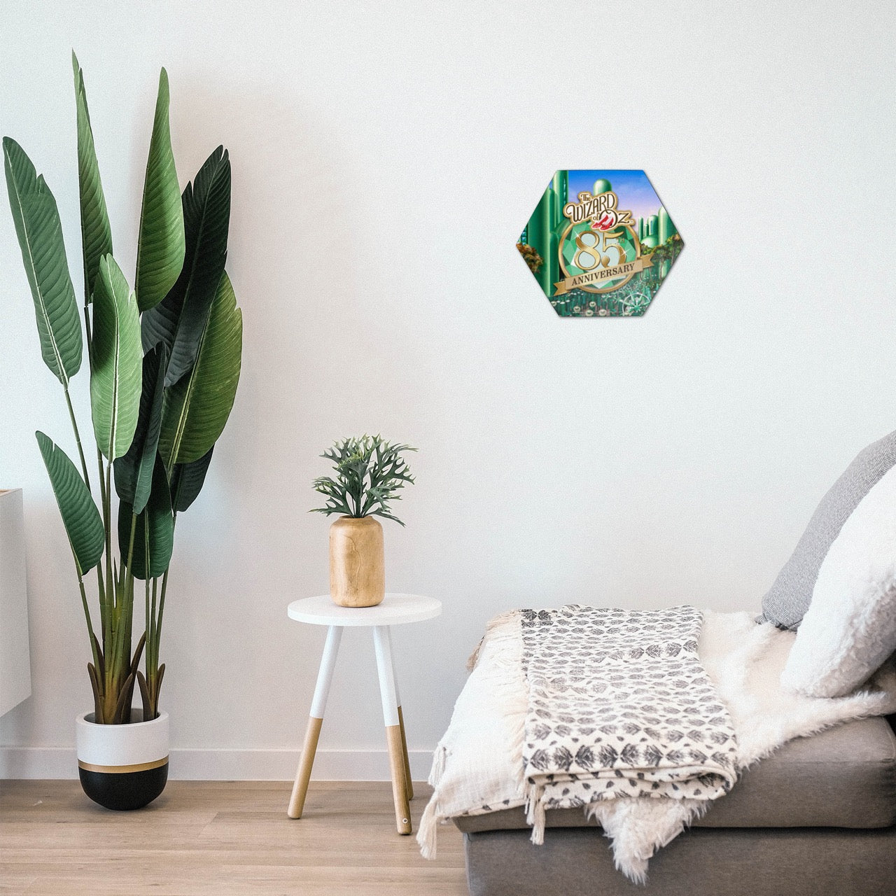 The Wizard of Oz (85th Anniversary - Emerald City) KNEXAGON Wood Print WPHEX7956