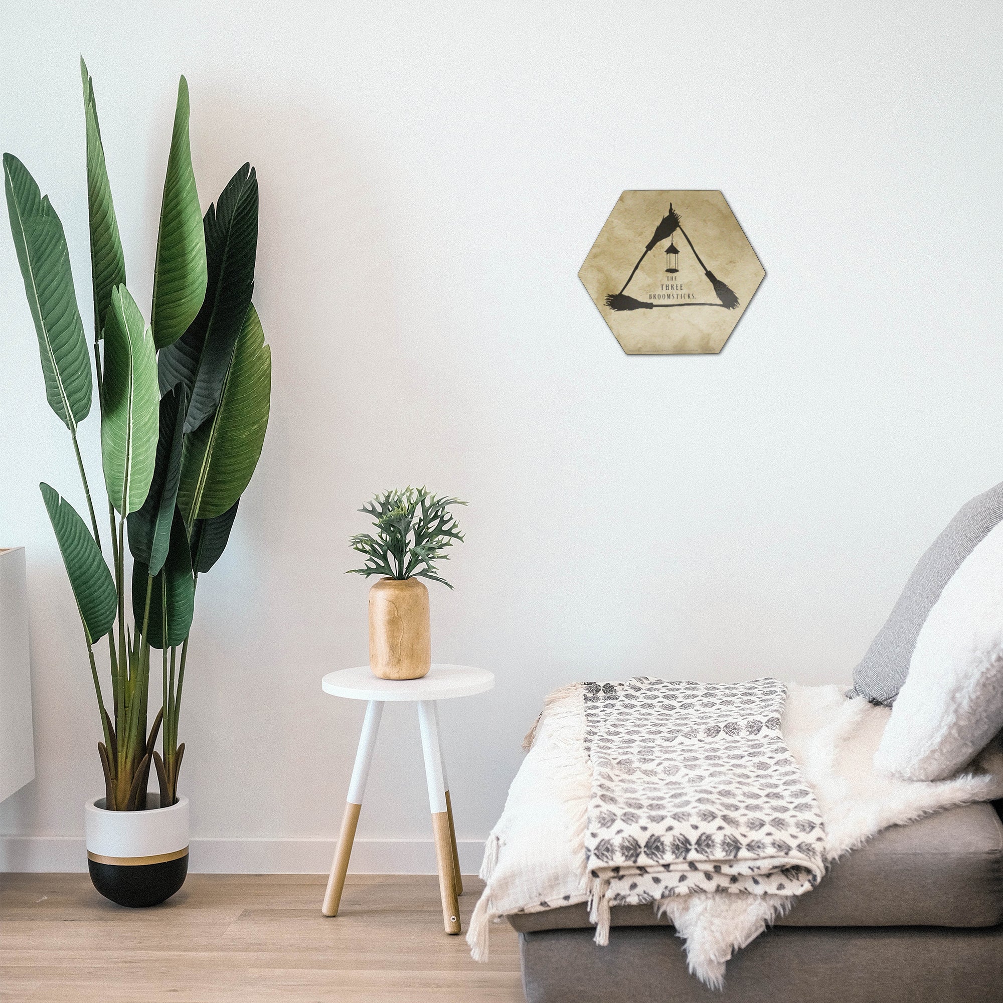 Harry Potter (The Three Broomsticks) KNEXAGON® Wood Print WPHEX7964HPPL