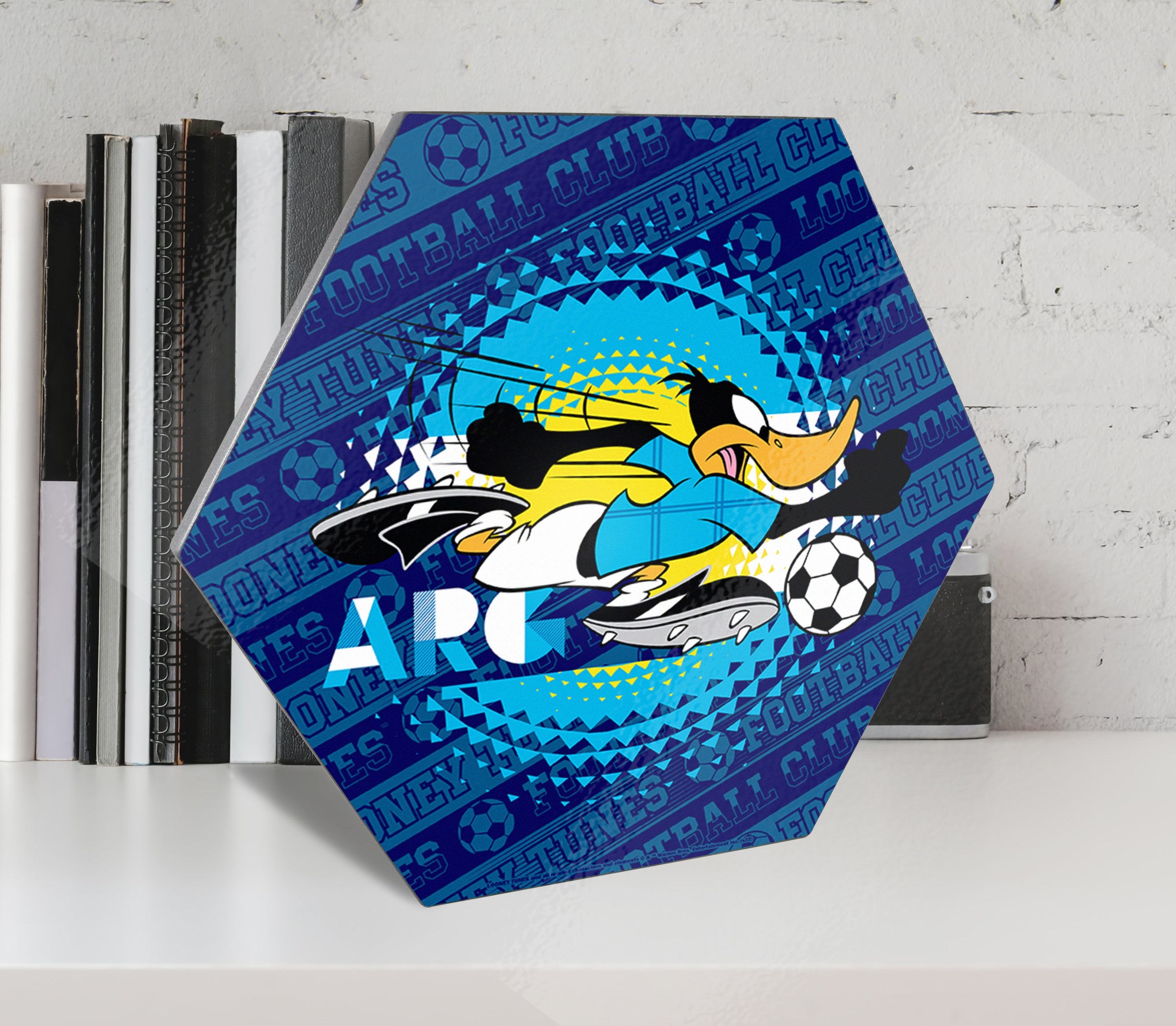 Looney Tunes (Team Argentina Soccer - Daffy Duck) KNEXAGON® Wood Print WPHEX8360BOH