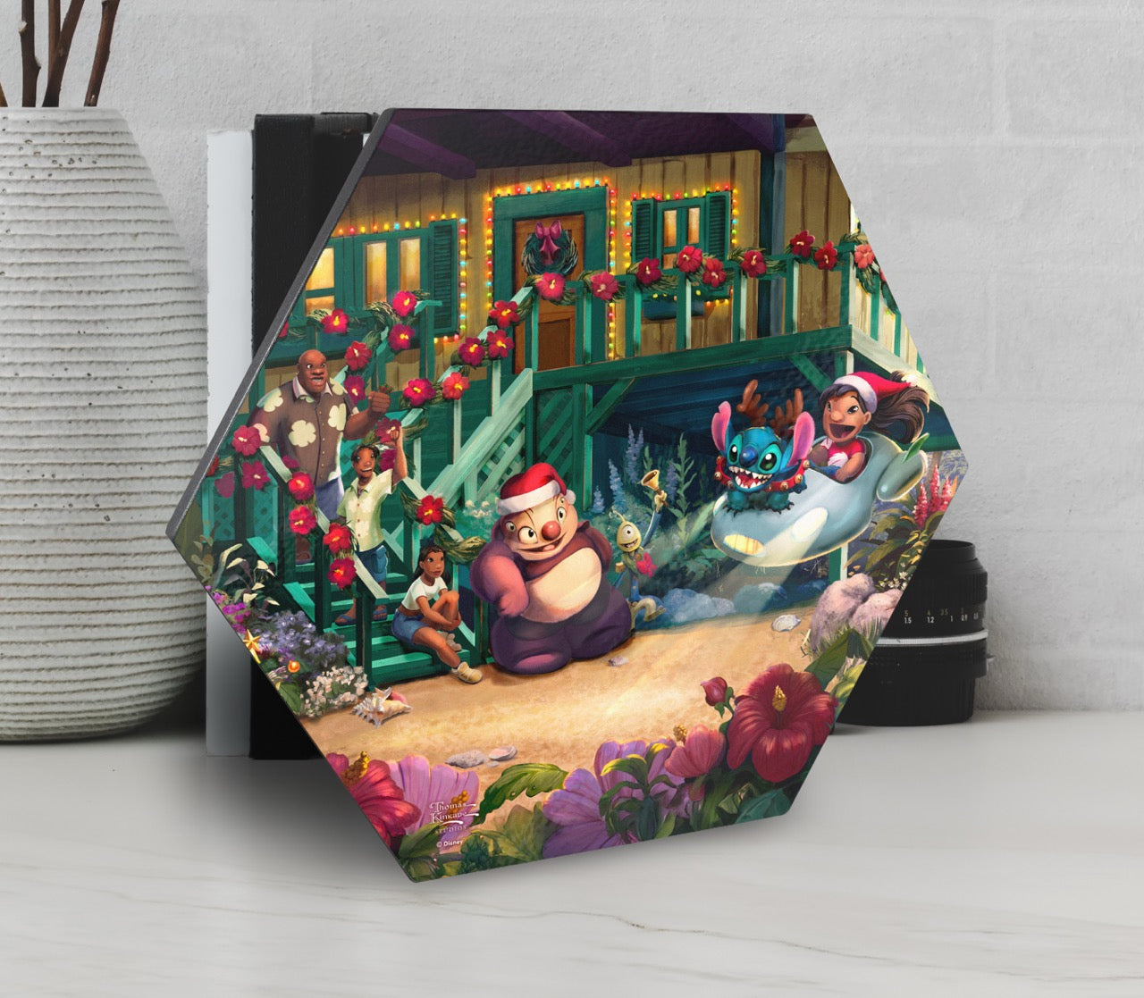 Disney (Lilo & Stitch – Aloha Christmas) KNEXAGON™ Wood Print WPHEX8530