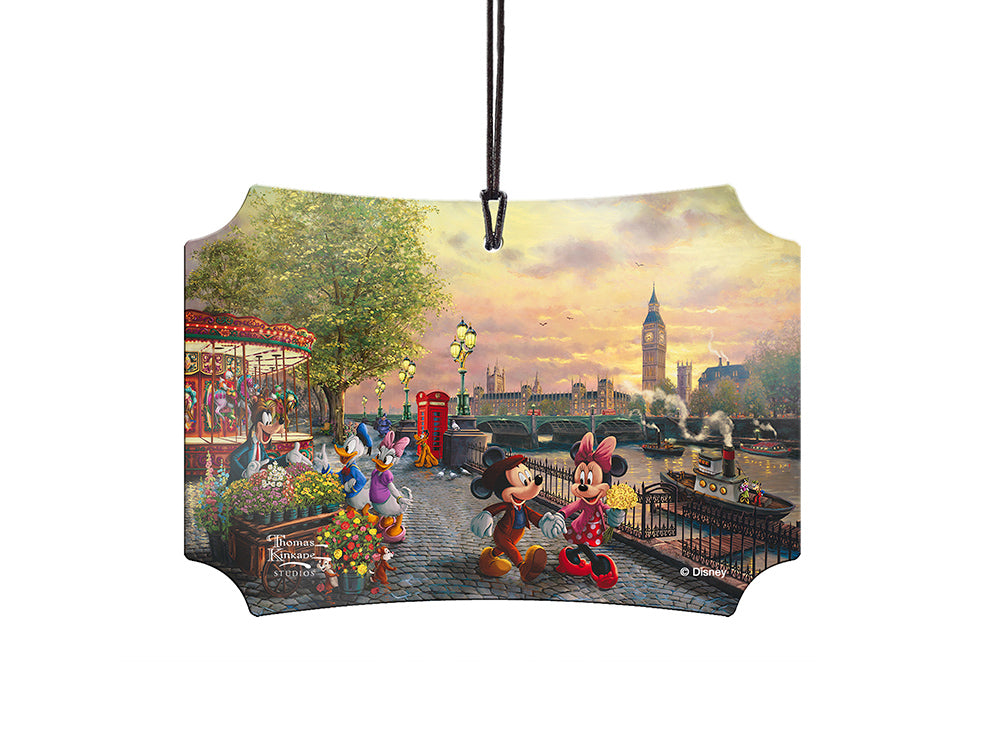 Disney (Mickey and Minnie Mouse in London) Hanging Metal Print AMBERL143